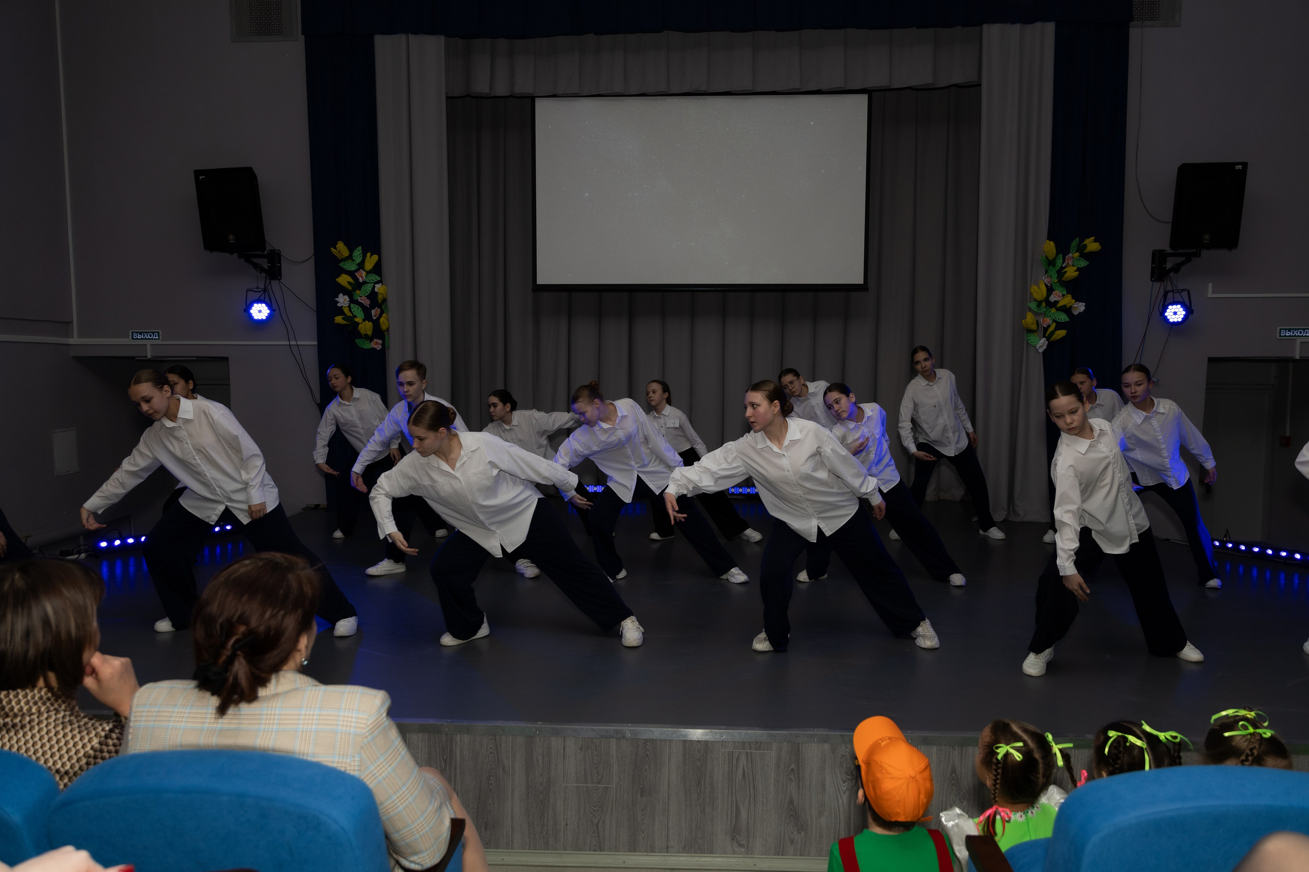 Танцевальный коллектив. Рыжий Фотограф Иркутск