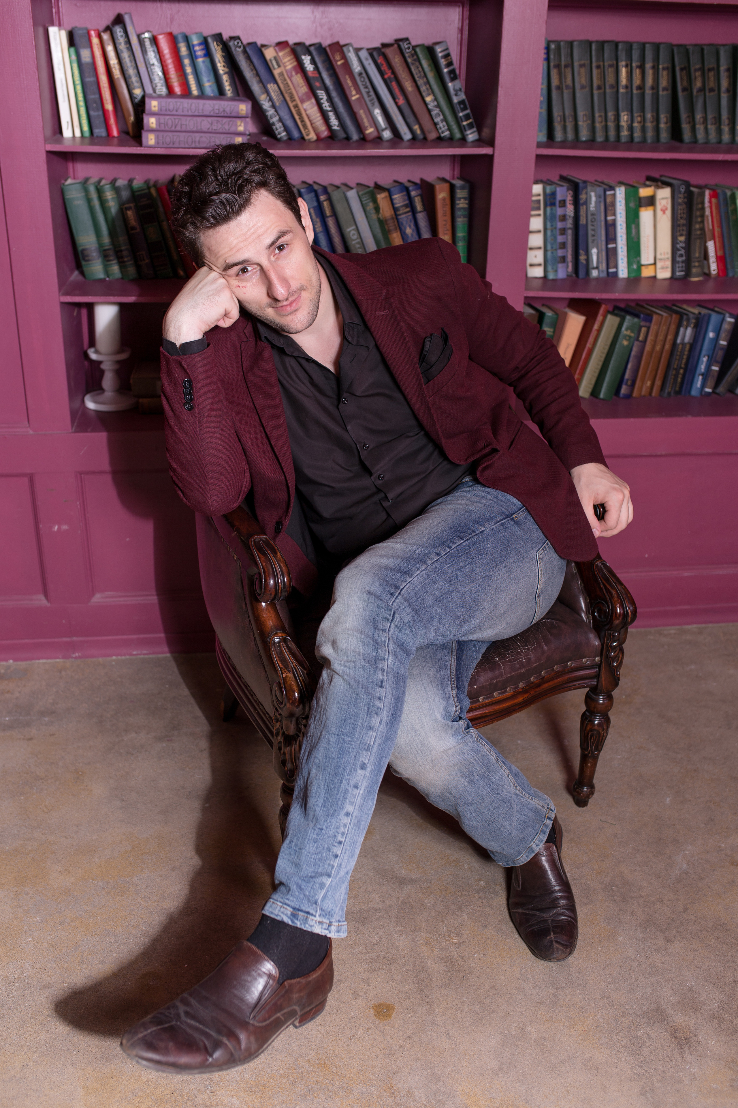 Фотосессия актёра Игоря Днепрова в студии. Фотограф в Москве Анна Яковлева