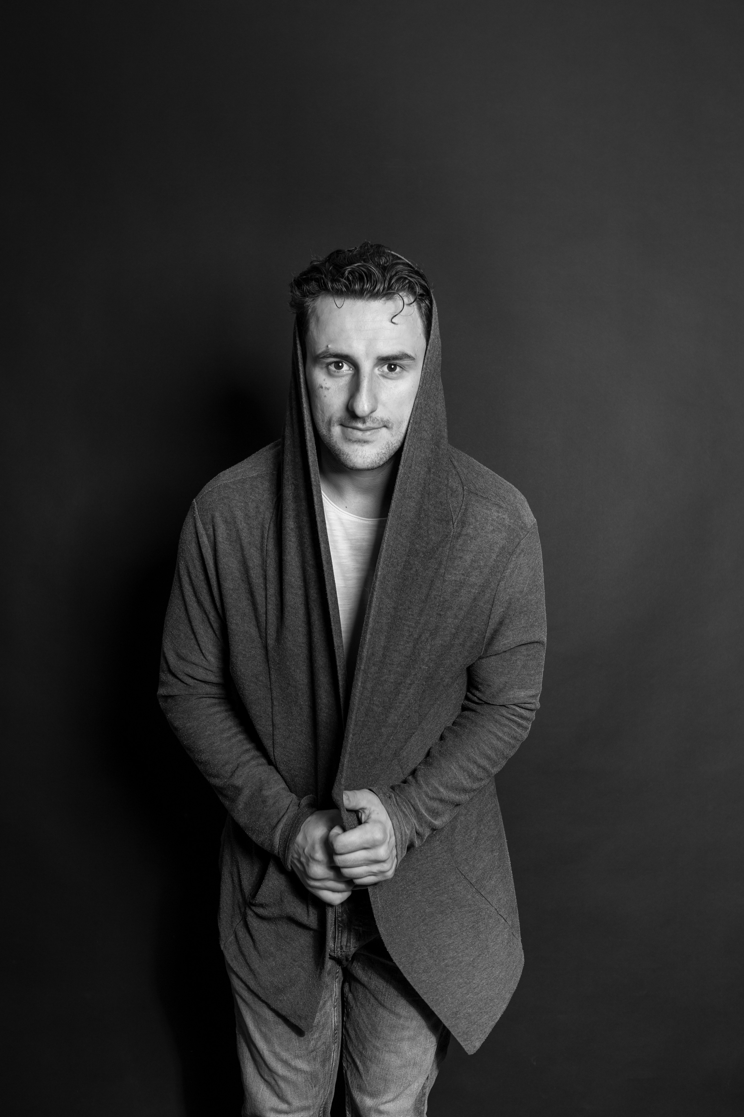 Фотосессия актёра Игоря Днепрова в студии. Фотограф в Москве Анна Яковлева