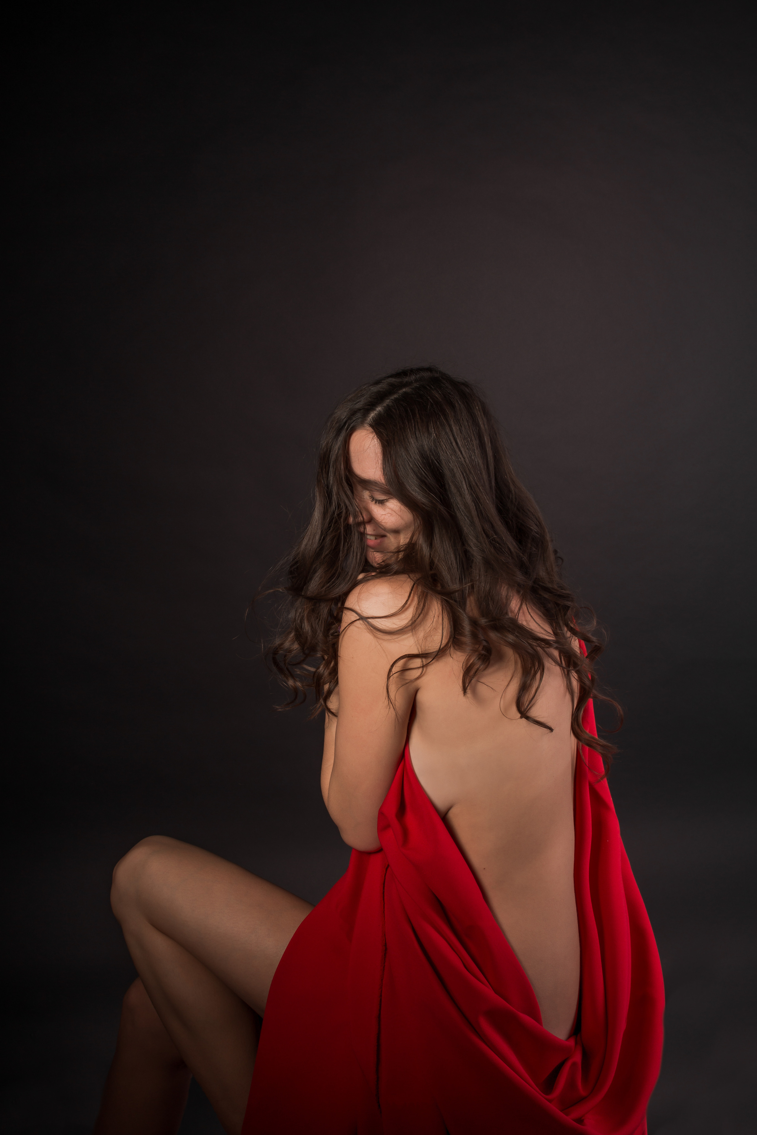 Фотосессия Маргариты в студии с тканью. Фотограф в Москве Анна Яковлева