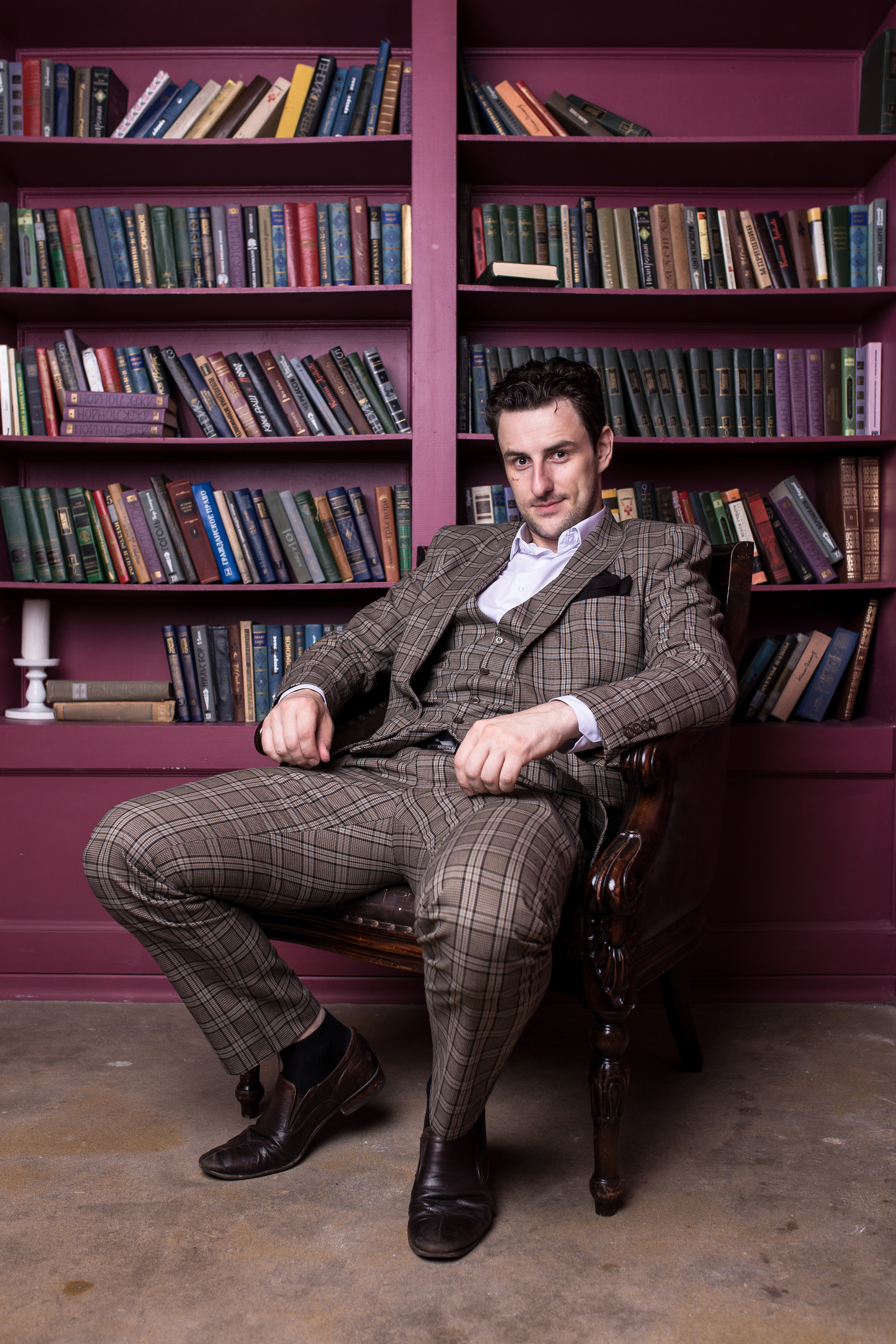 Фотосессия актёра Игоря Днепрова в студии. Фотограф в Москве Анна Яковлева