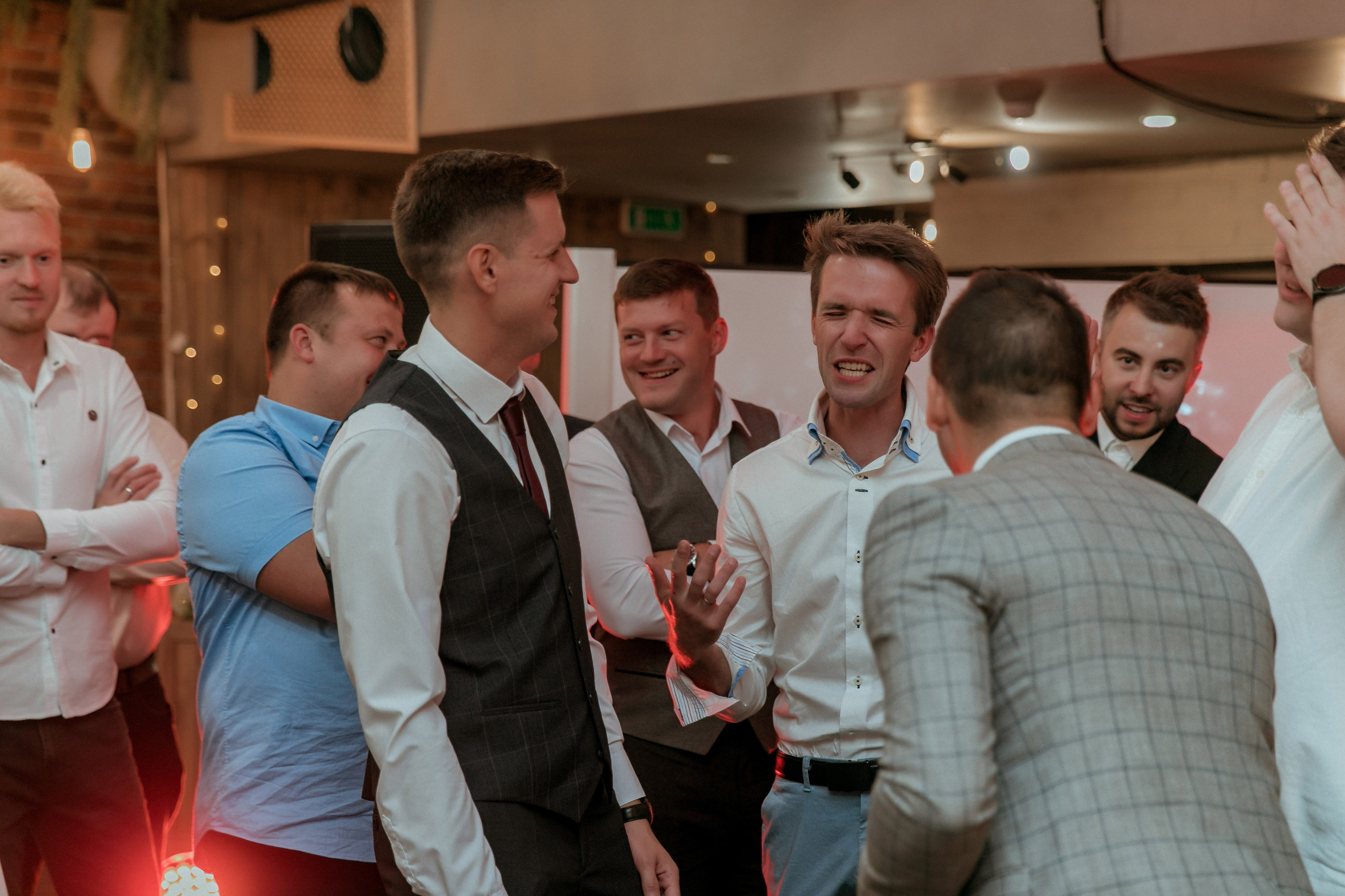 Фотограф и видеограф на свадьбу на полный день. Фотограф, видеограф на свадьбу в Москве Никита Назаров