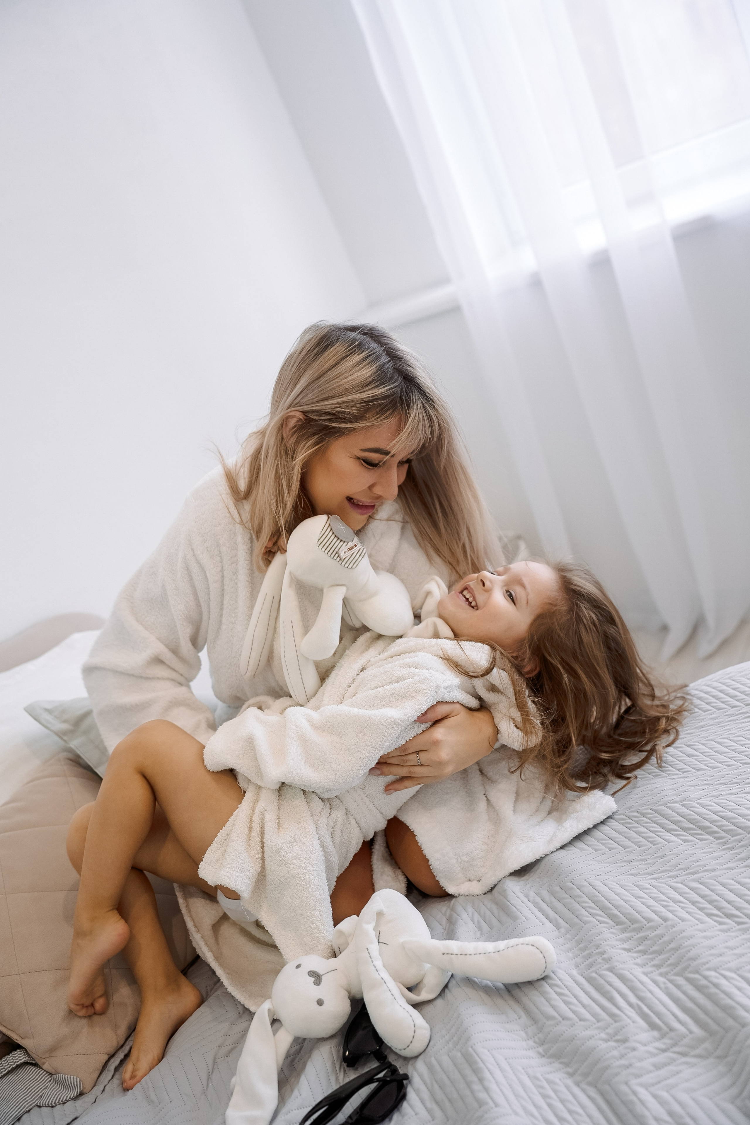 Мама с дочкой. Главная