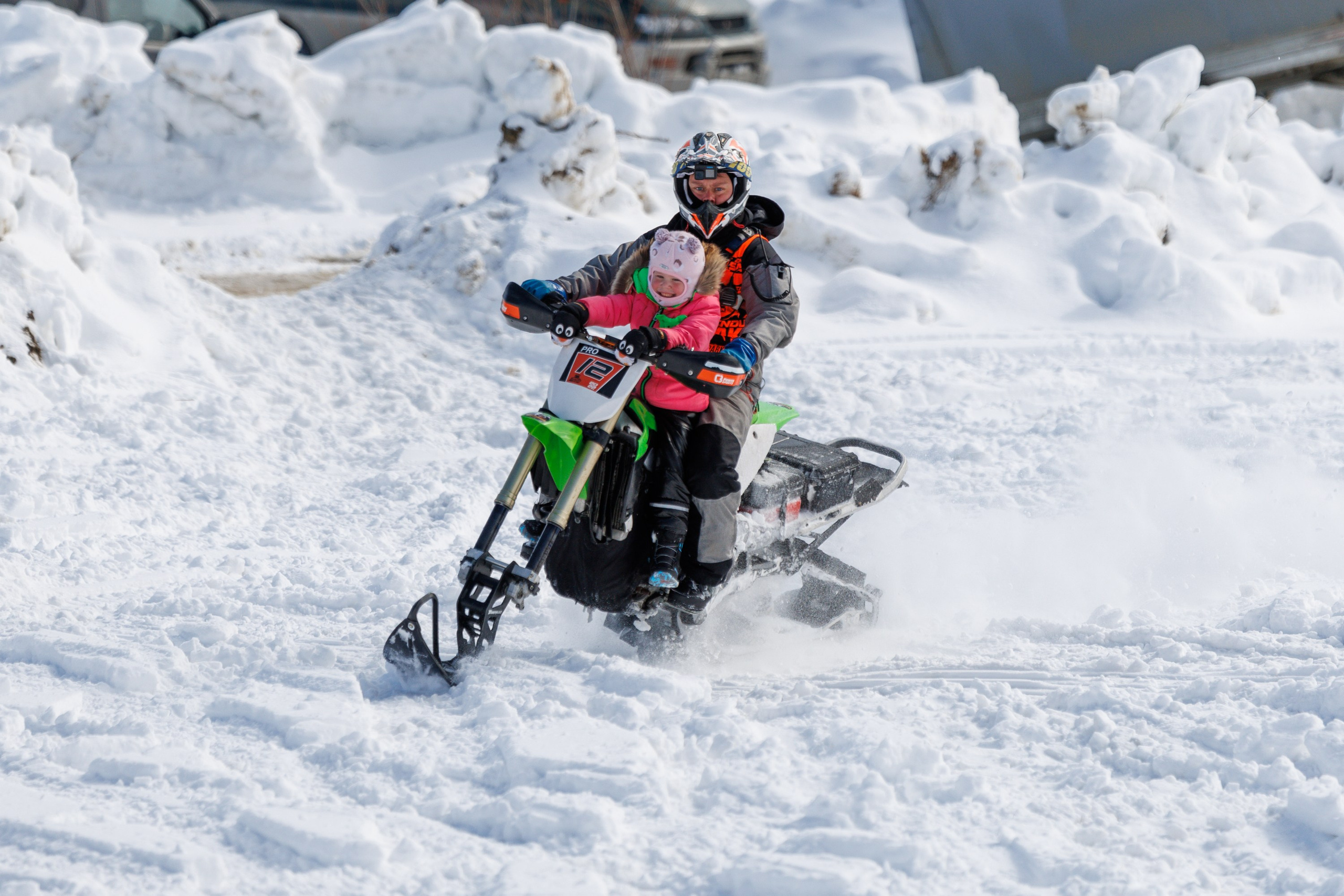 Чемпионат Экстрим Эндуро на сноубайках. Свадебный, семейный и репортажный фотограф в Южно-Сахалинске Артур Петросян