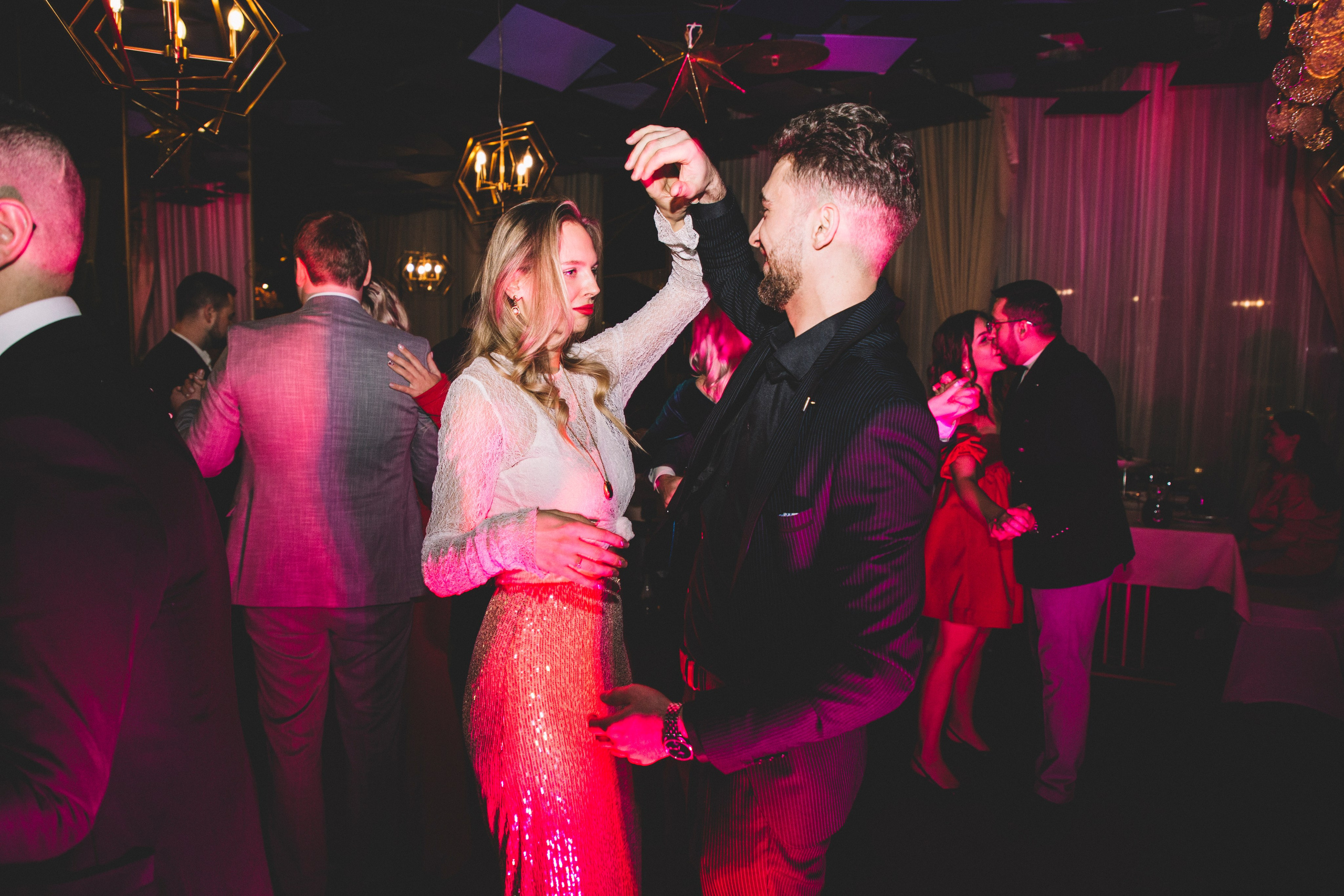 KOSMODOM. Портретный и свадебный фотограф Даня Похватова