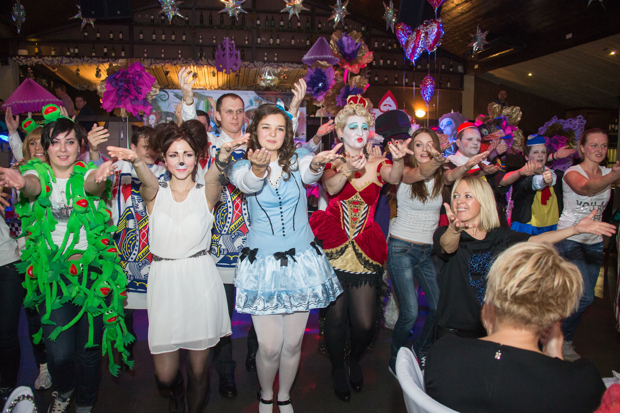 Корпоративный праздник «Алиса в стране чудес». Ведущий на свадьбу, корпоратив и юбилей в Москве Сергей Рябинин