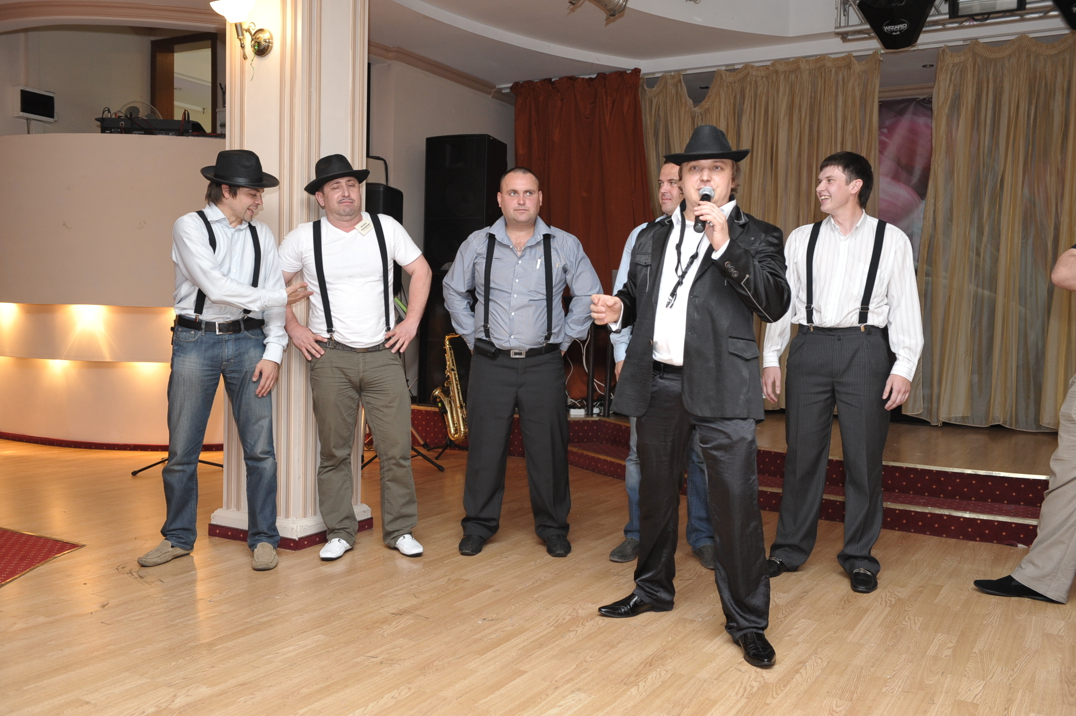 Гангстерский День Рождения компании «Навигатор». Ведущий на свадьбу, корпоратив и юбилей в Москве Сергей Рябинин