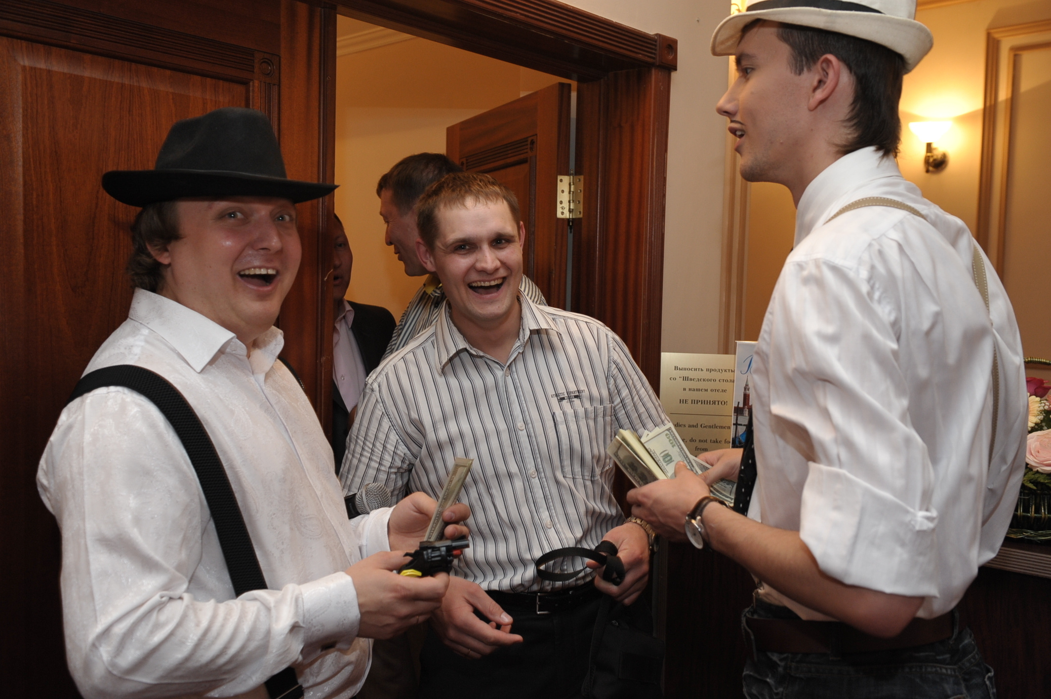 Гангстерский День Рождения компании «Навигатор». Ведущий на свадьбу, корпоратив и юбилей в Москве Сергей Рябинин