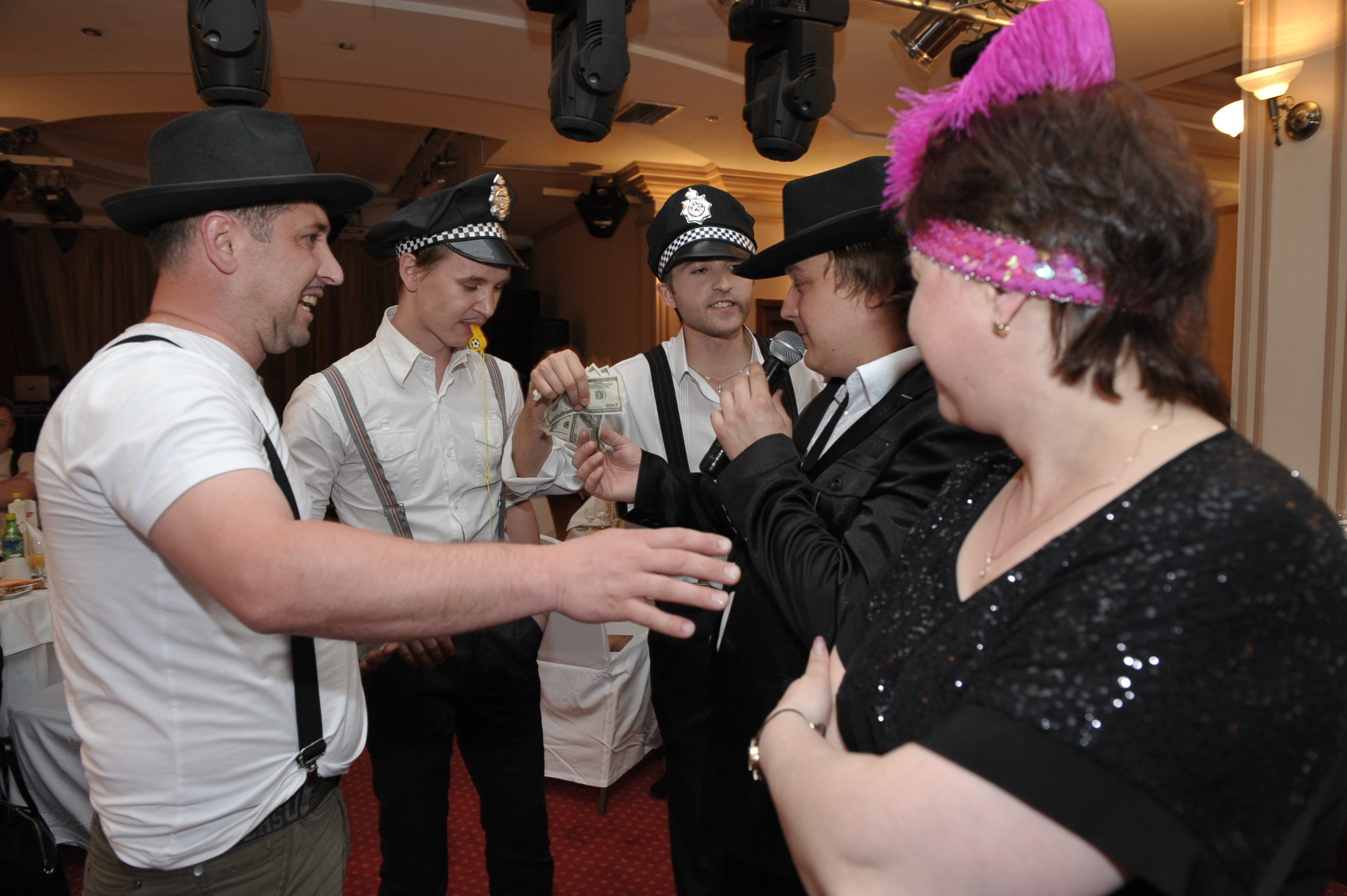 Гангстерский День Рождения компании «Навигатор». Ведущий на свадьбу, корпоратив и юбилей в Москве Сергей Рябинин