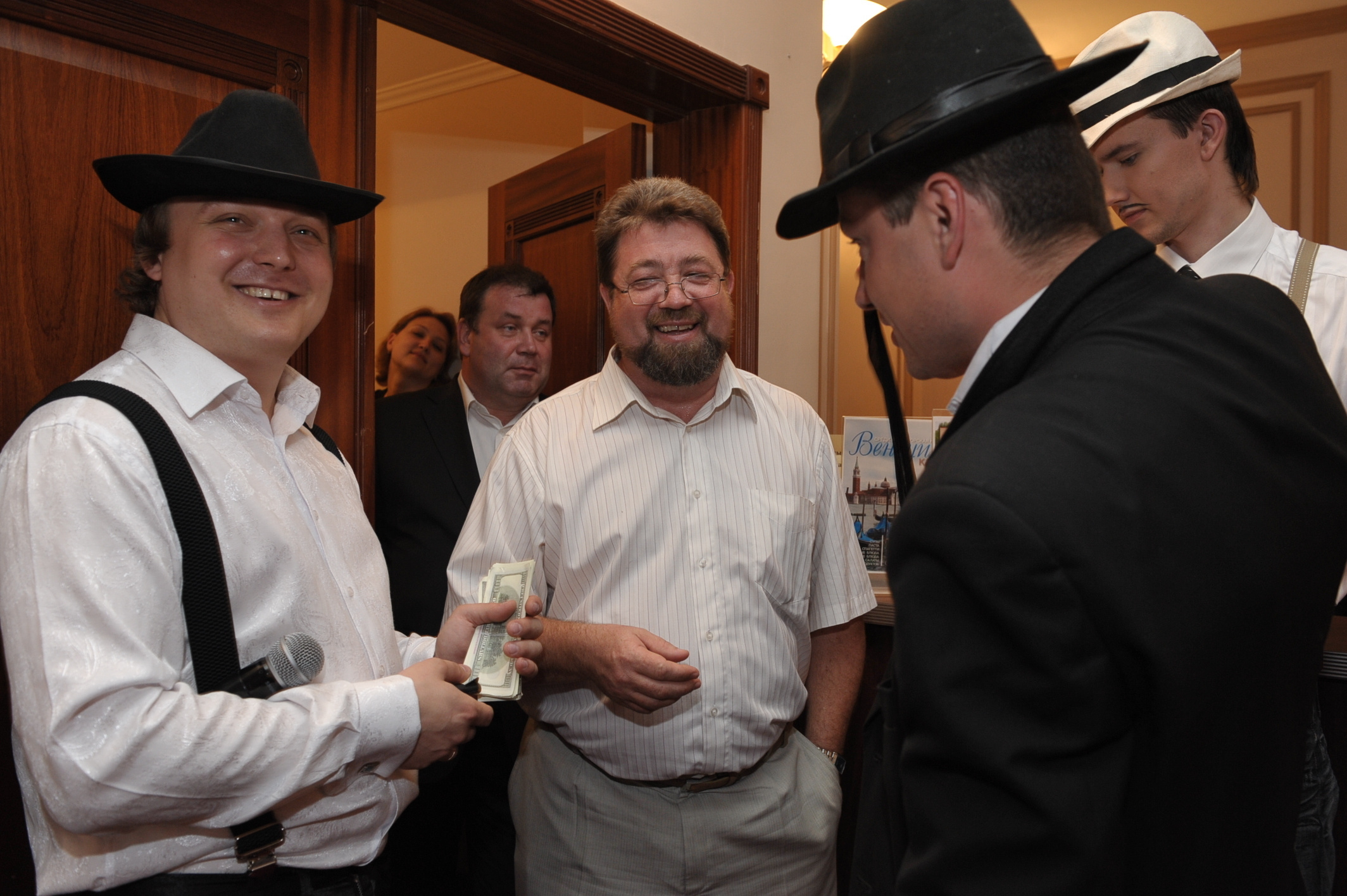 Гангстерский День Рождения компании «Навигатор». Ведущий на свадьбу, корпоратив и юбилей в Москве Сергей Рябинин