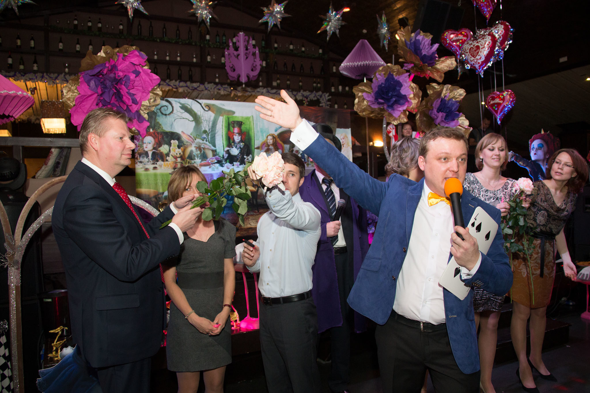 Корпоративный праздник «Алиса в стране чудес». Ведущий на свадьбу, корпоратив и юбилей в Москве Сергей Рябинин