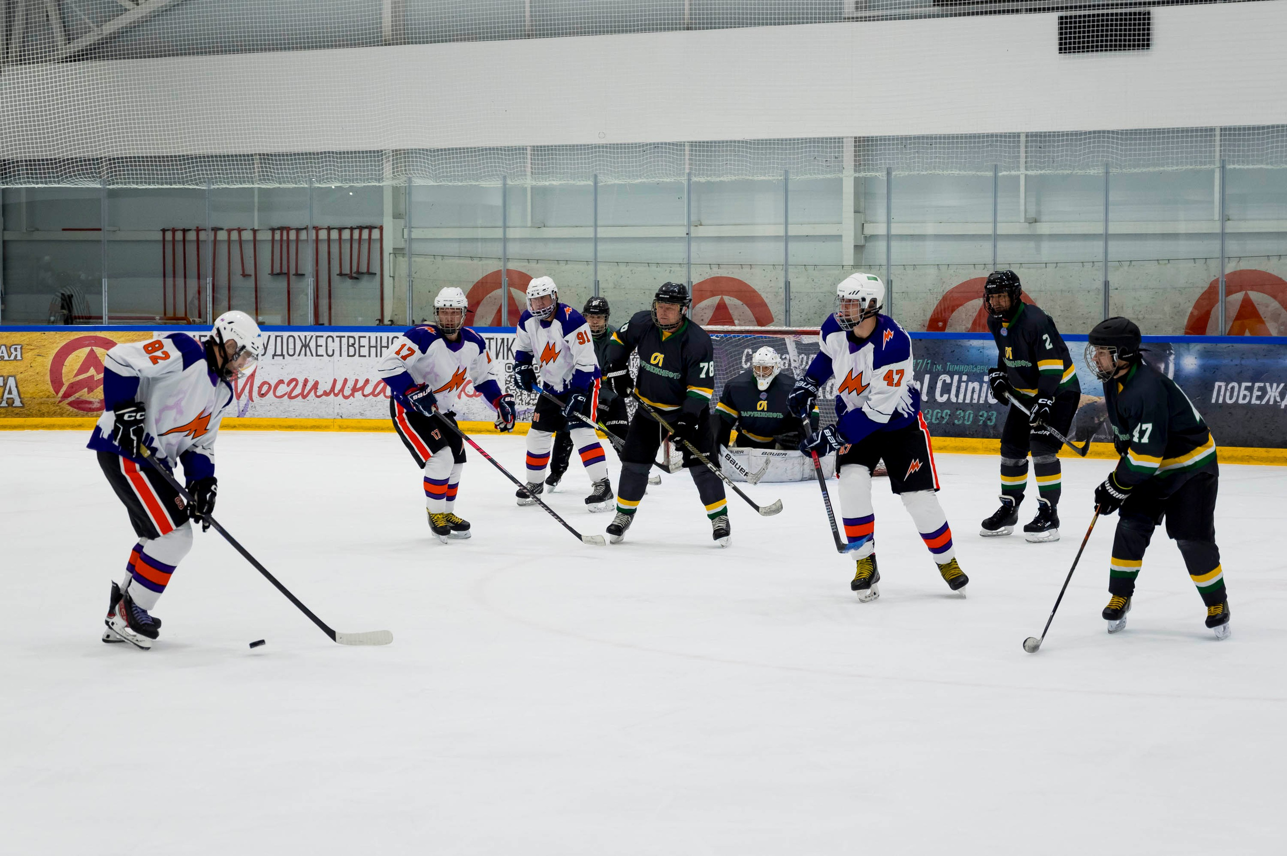 Хоккейный матч корпоративной команды Зарубежнефть. Репортажный фотограф и видеограф Слава Думчев. Тимбилдинги, отчетники, корпоративы