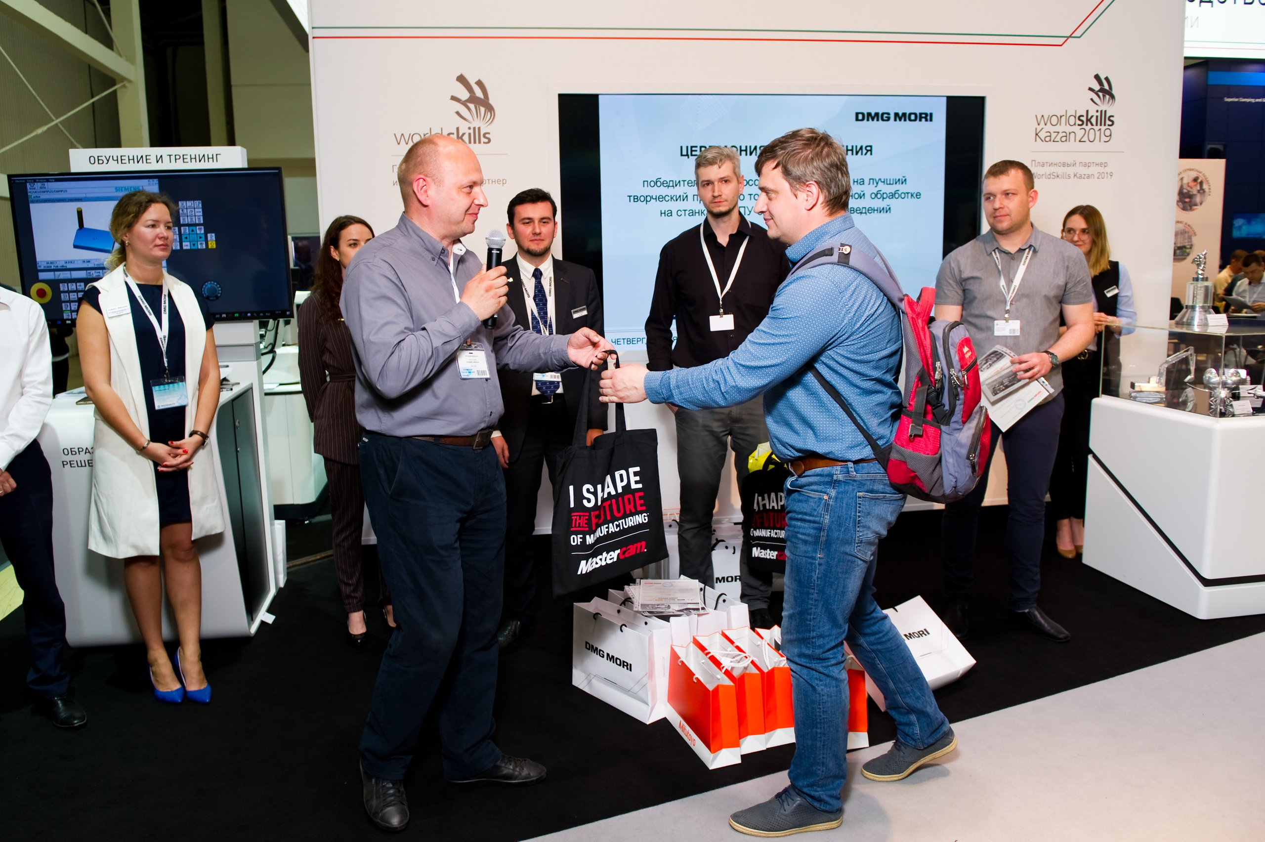 Работа Sandvik на выставке «Металлообработка». Репортажный фотограф и видеограф Слава Думчев. Тимбилдинги, отчетники, корпоративы