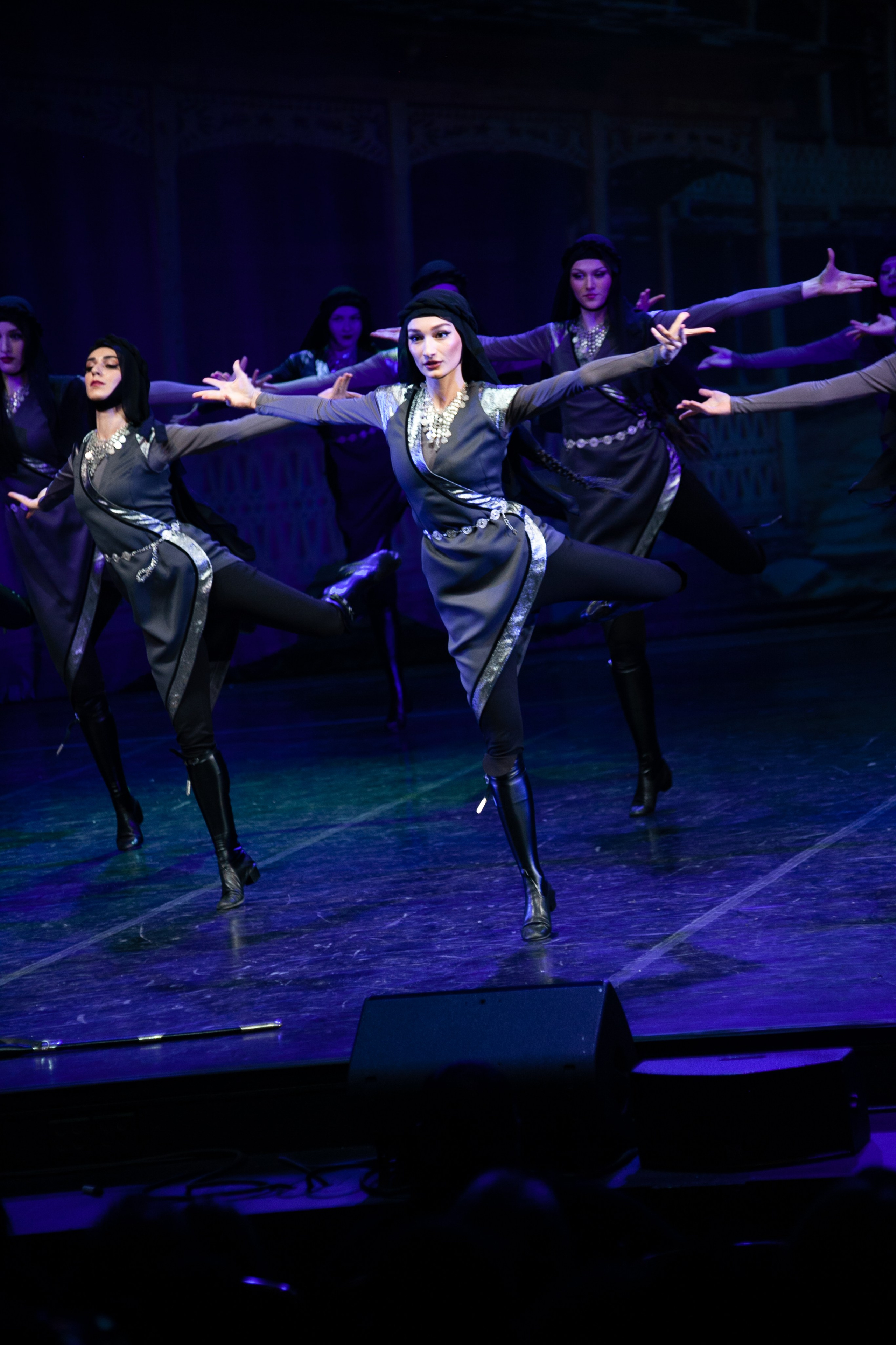 Концерт, грузинские танцы. Art photographer Nino