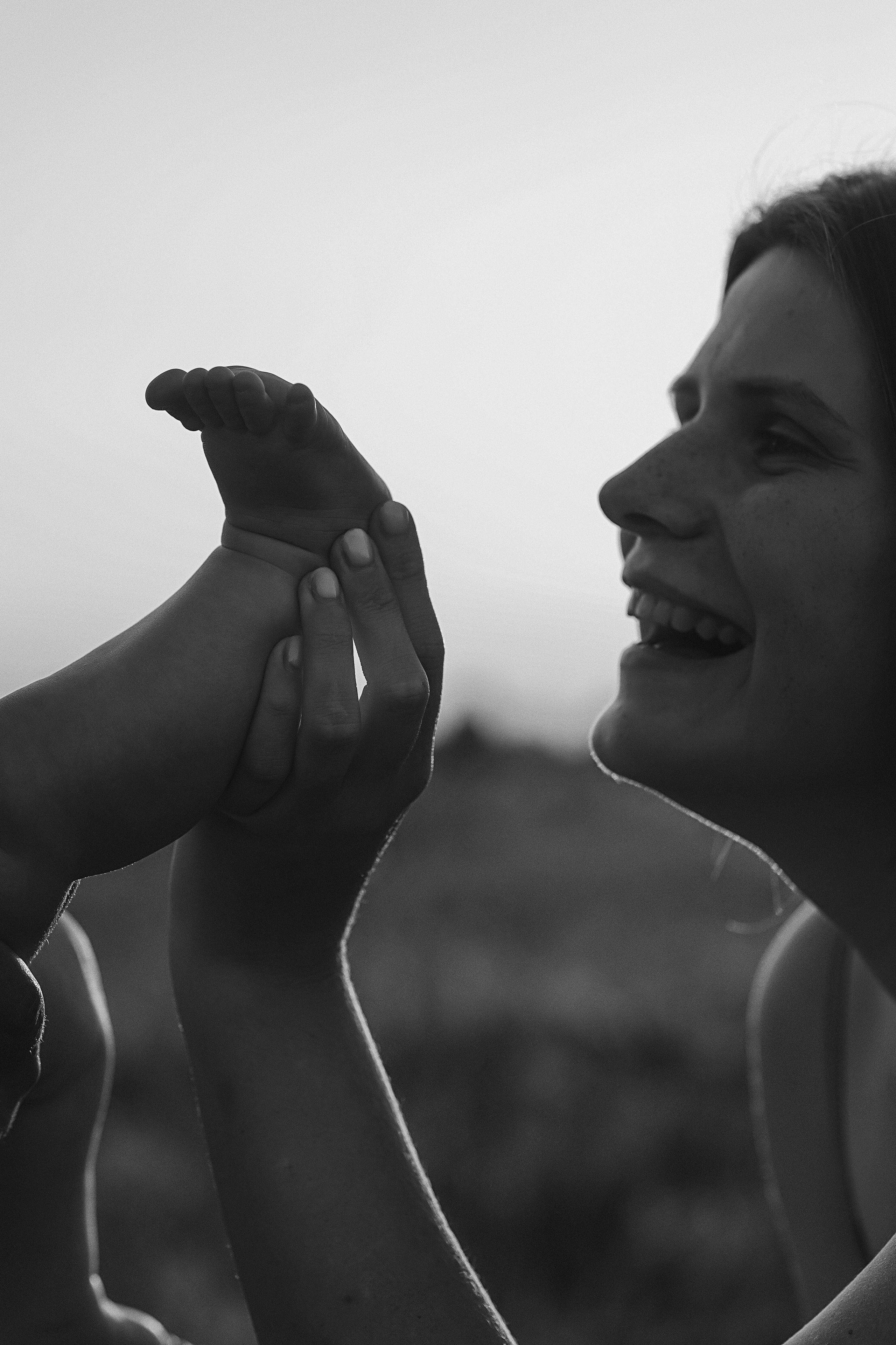Закатное поле семейная. Семейный фотограф Тюмень, фотограф на роды Салмина Мария