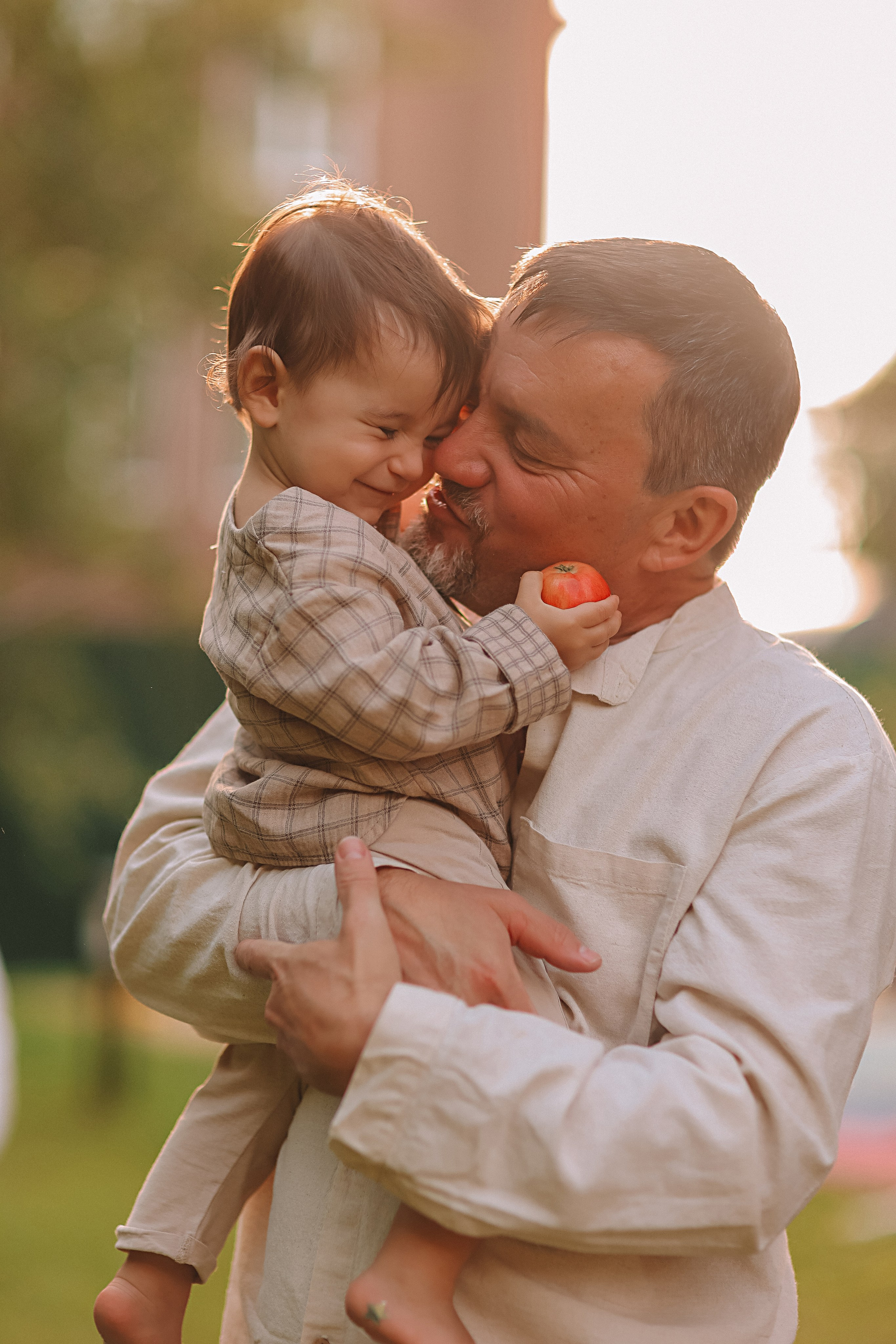 Стирка у дома. Семейный фотограф Тюмень, фотограф на роды Салмина Мария