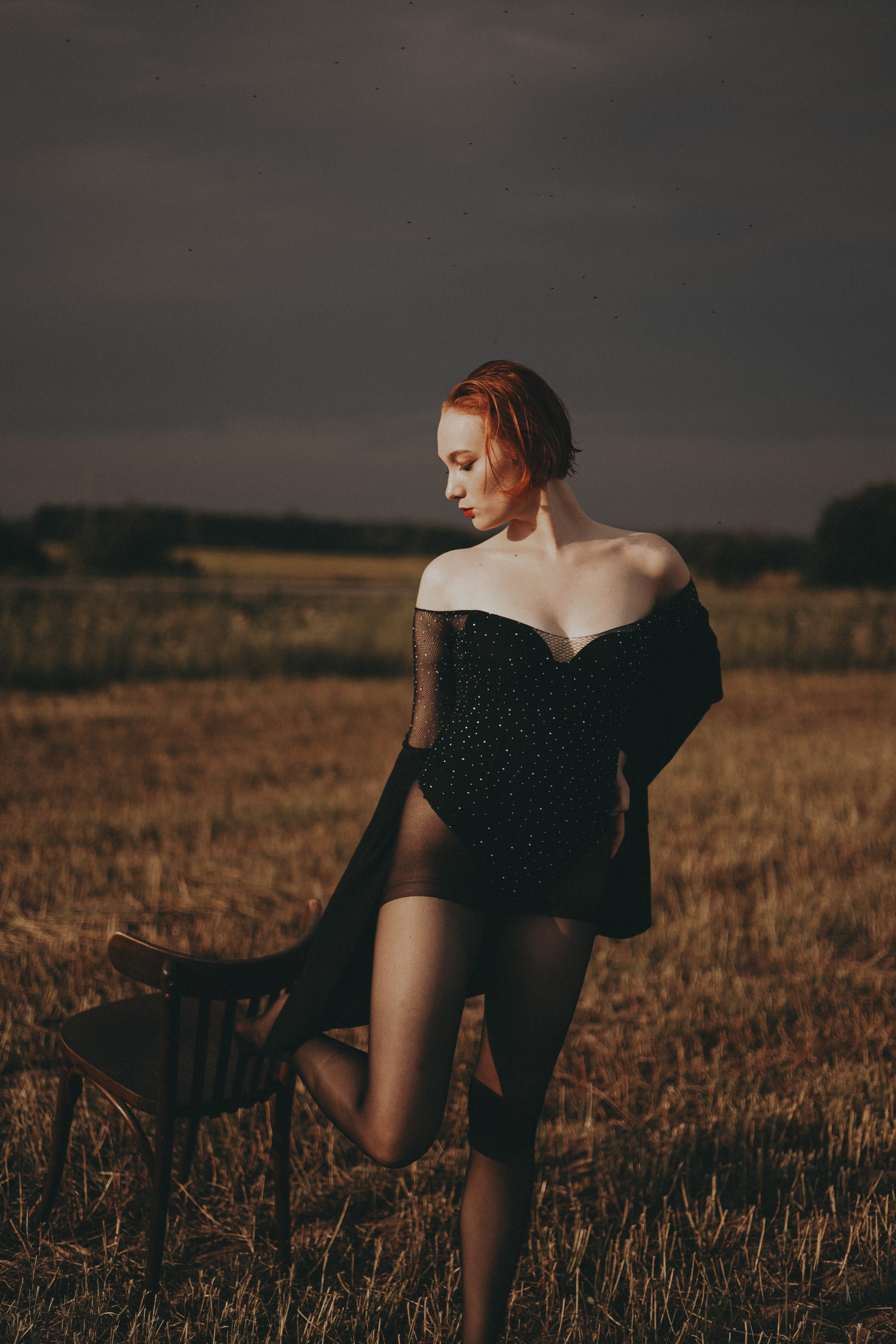 Дарья|Поле. Фотограф Мария Лаенко