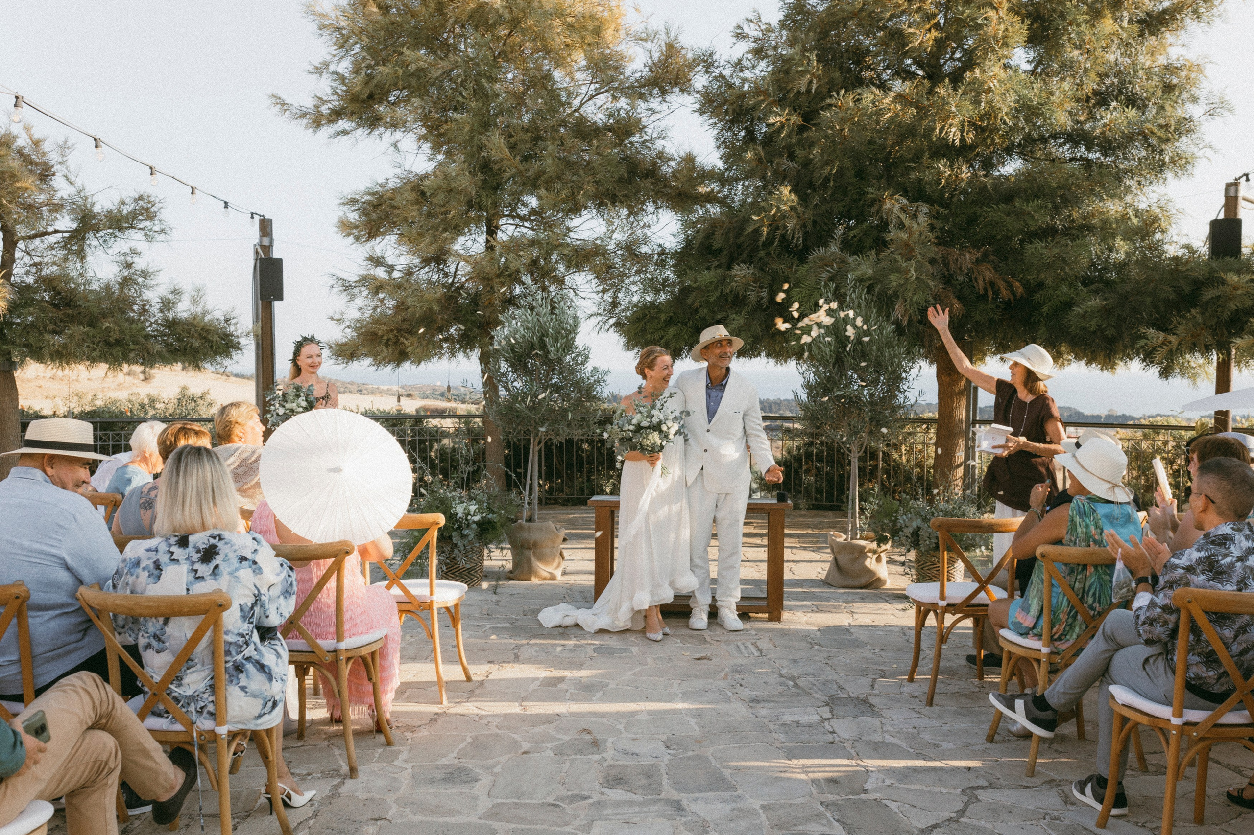 Dancing, laughter and traditions — a Greek-Russian Wedding. Katerina Nord | Wedding and Couple Photographer in Germany and Europe