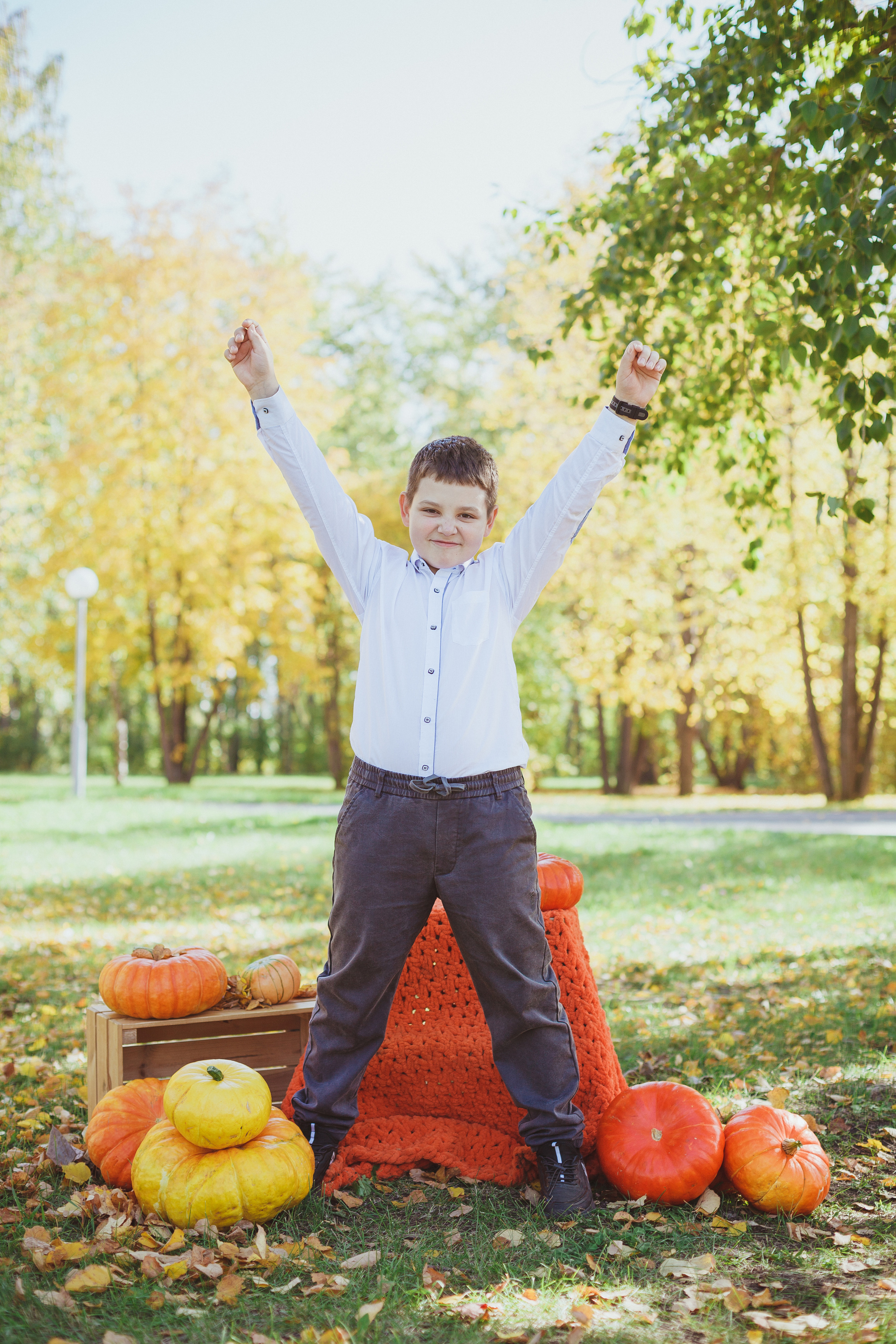 Школьная фотосессия на 31 августа. 1,2,3 сентября. Портреты детей 4-6 штук. Групповые общие 2-5 шт. Цена 450р. (1). Семейный и детский фотограф в Сухом Логу Ольга Кайгородова