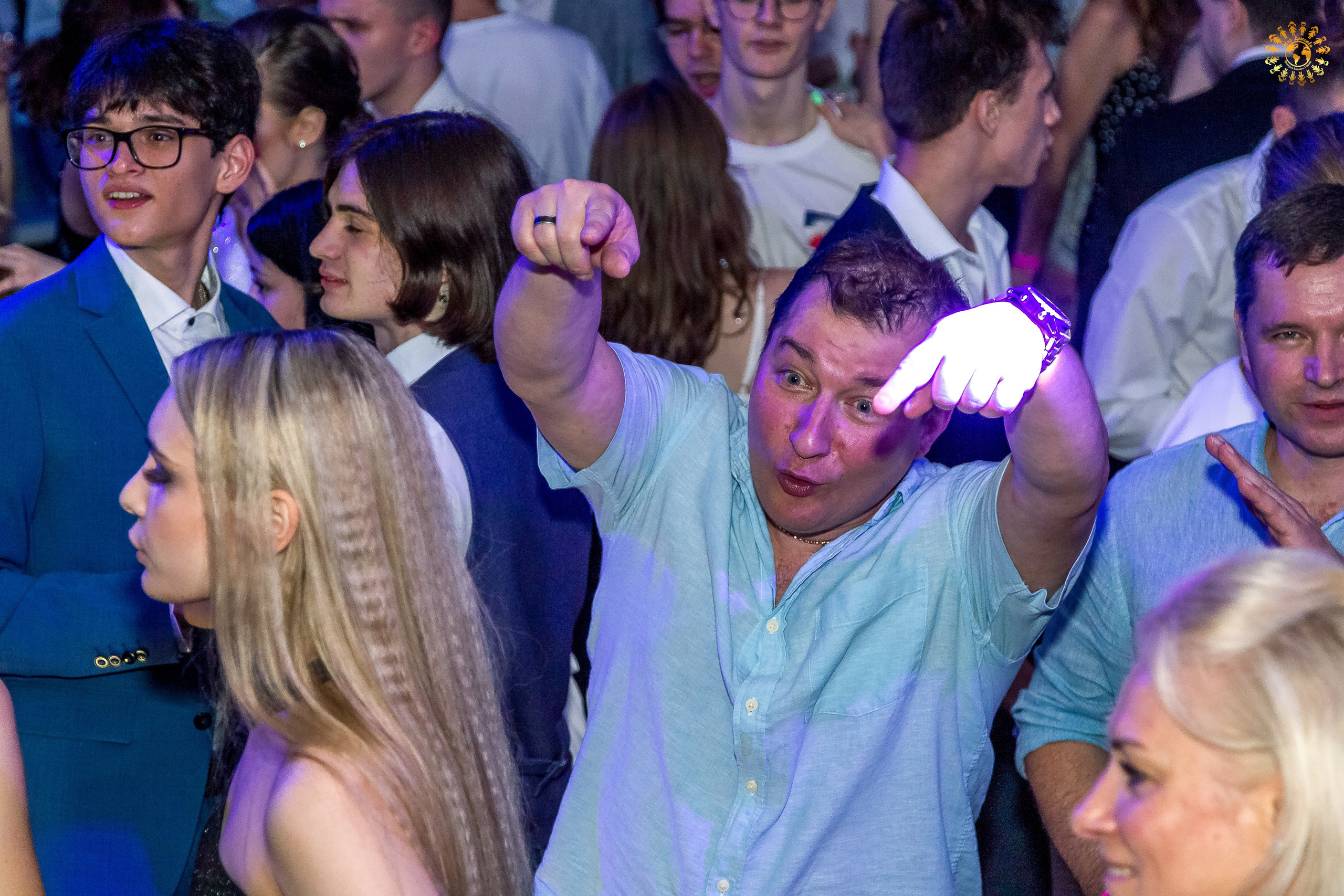 Выпускной 2023 (11-е классы) Triumph City Hall Москва. Репортажная съемка в Москве и области. Анималистика