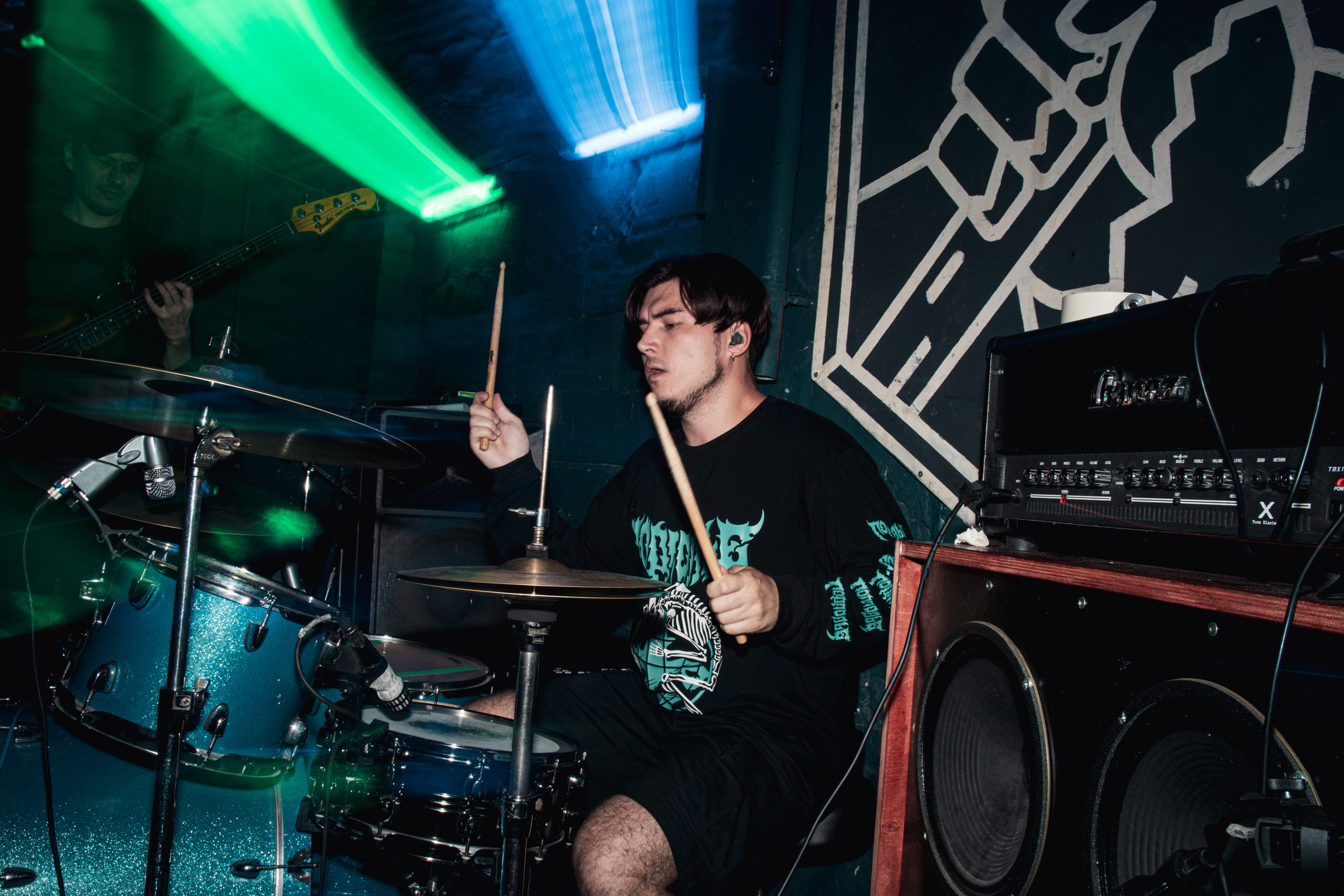 Ютани & о т м е ж & Вещи в картонной коробке 08.08.2025. Репортажный фотограф в Москве Legiodot