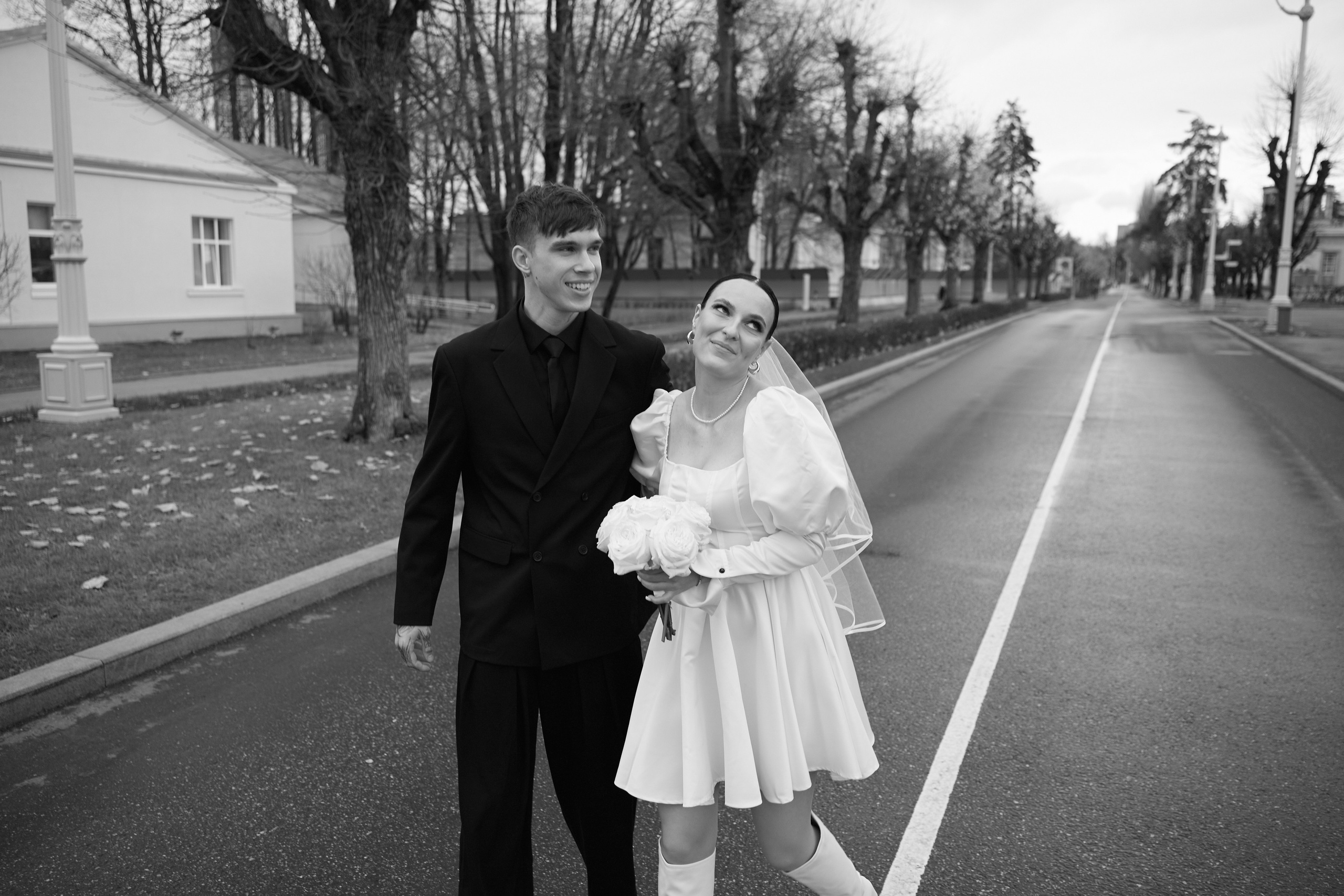 Елизавета и Артем. Роспись ВДНХ. Любовь Юсупова. Фотограф