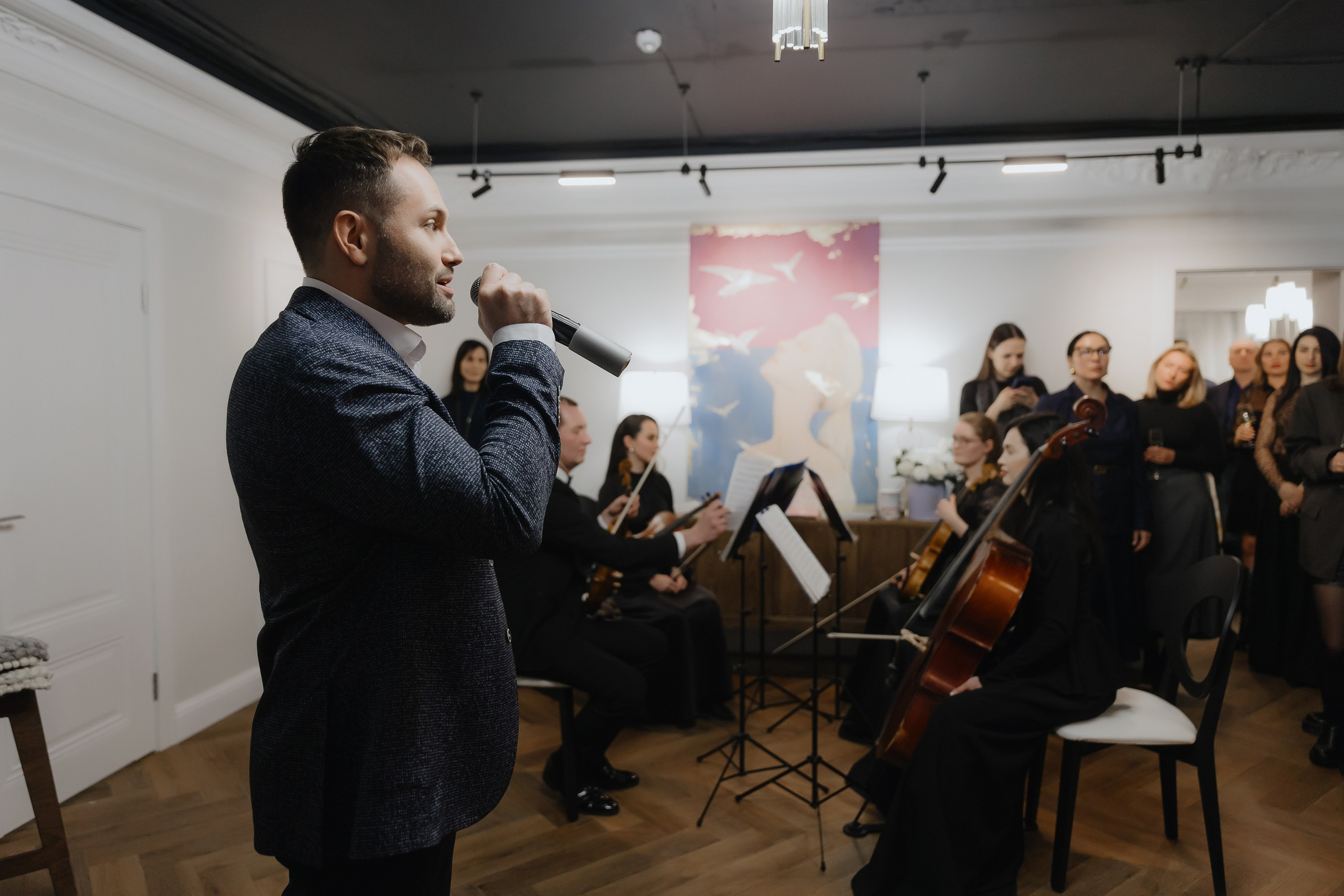 Открытие нового пространства интерьерного салона L. DECO в феврале 2025. L. Deco интерьерный салон. Краски/обои/лепной декор