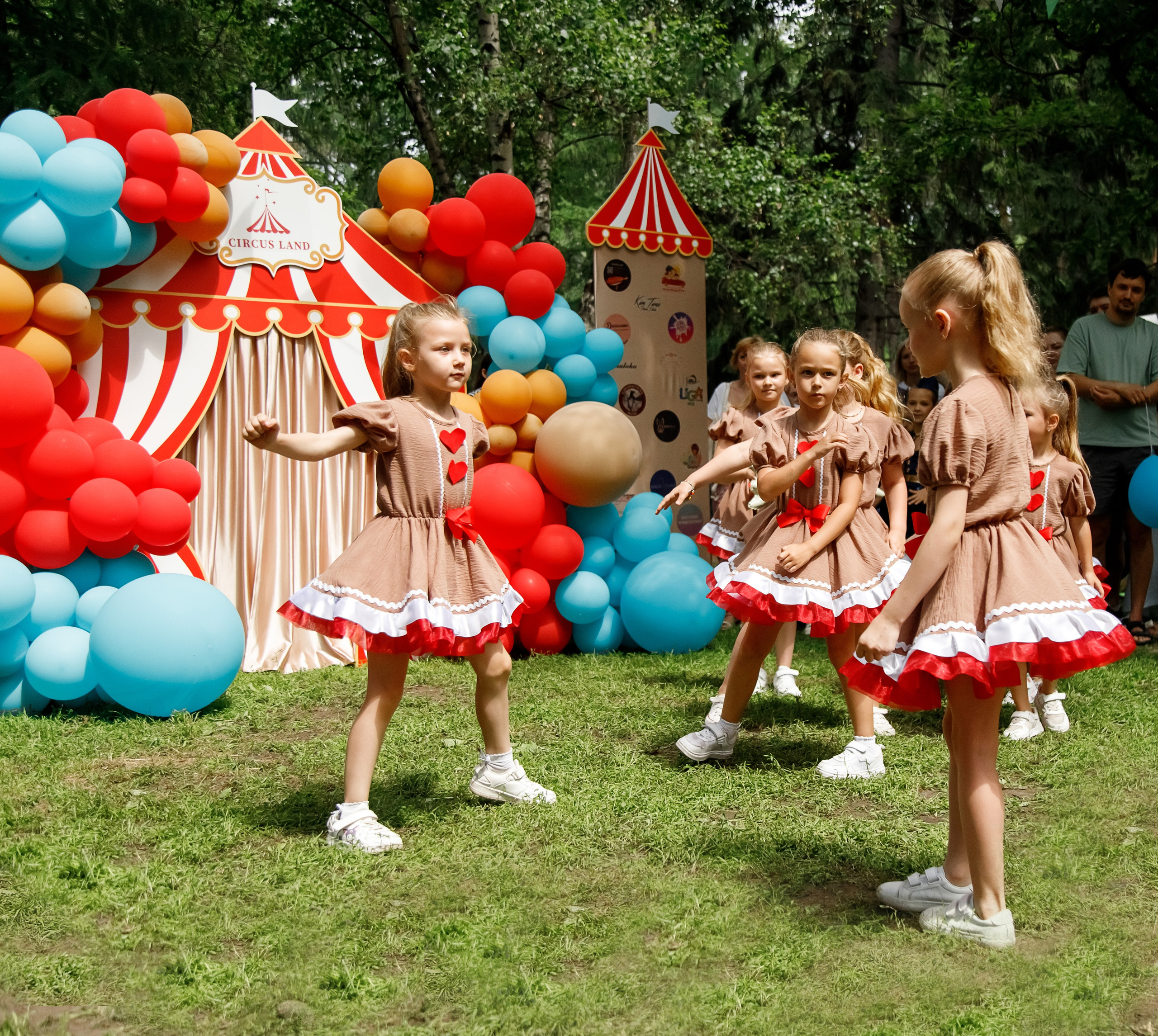 Репортажные съёмки в Новосибирске: поездки на природу, праздники, шоу, вечеринки, выпускные, девичники. Фотограф Ольга Баранова