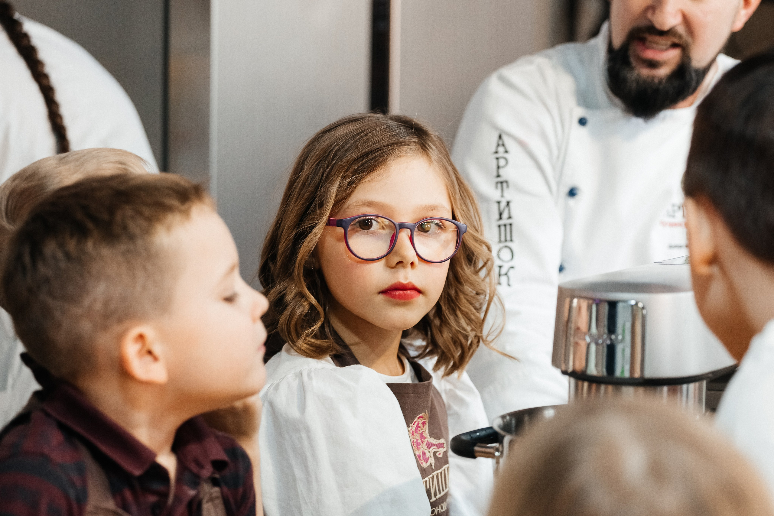 Детский мастер-класс в «АРТиШОК». Фотограф Кемерово | Сергей