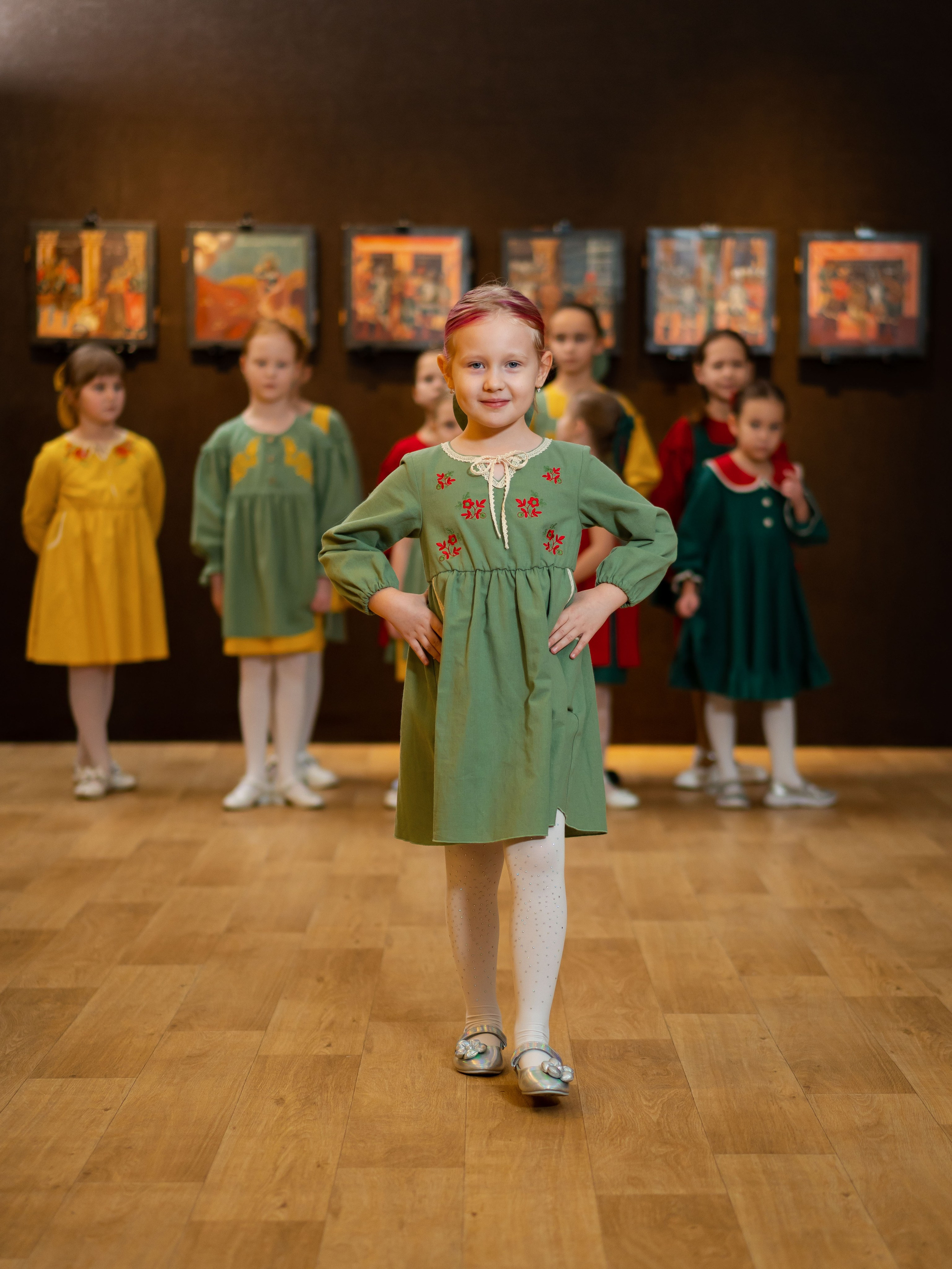 Показ одежды в рамках выставки «105. Лучшее». Фотограф Москва