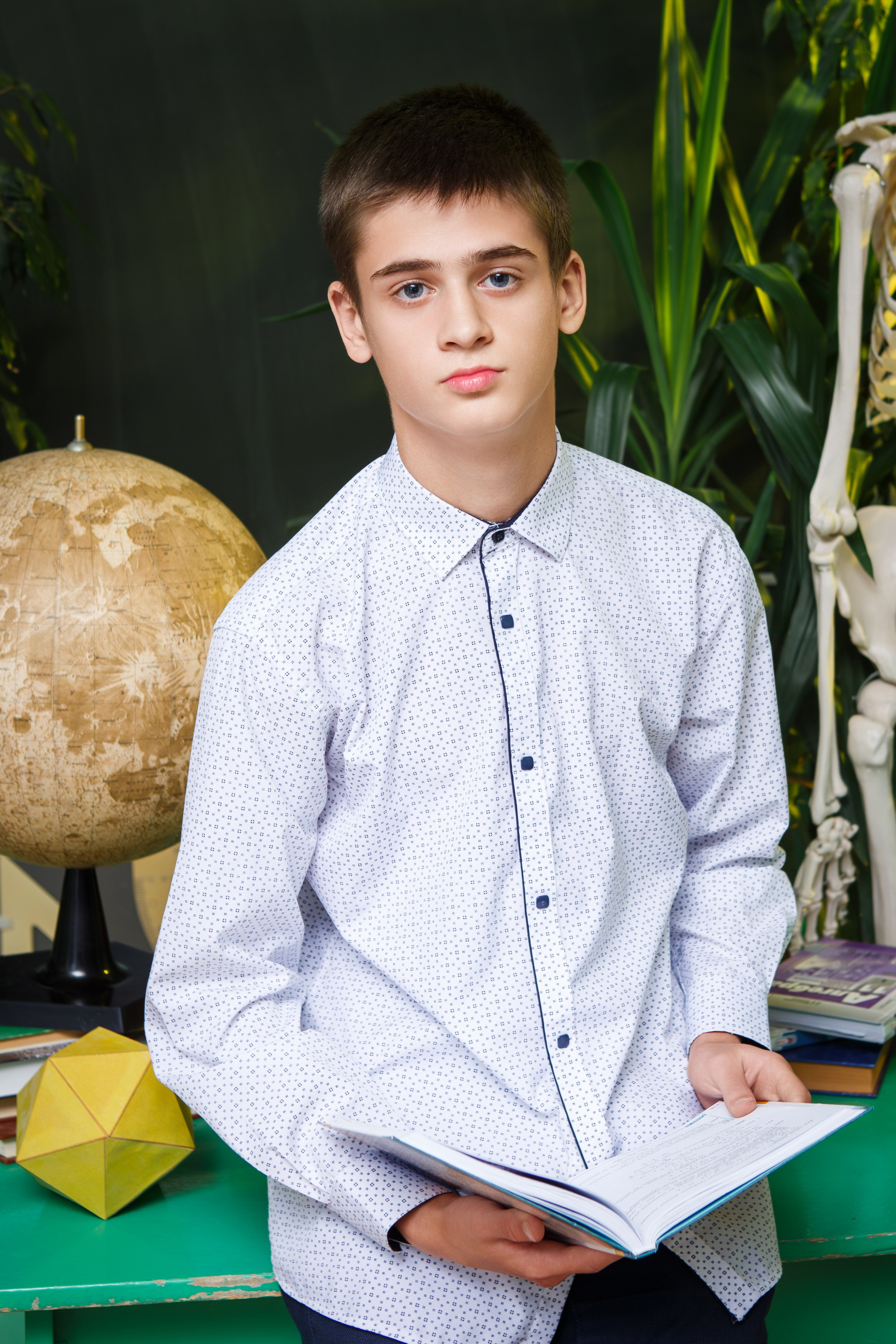 ПОРТРЕТНАЯ ФОТОСЕССИЯ В КЛАССЕ ДЛЯ 9 КЛАССОВ. ТВОЙ АЛЬБОМ / ТВОИ ПРАВИЛА