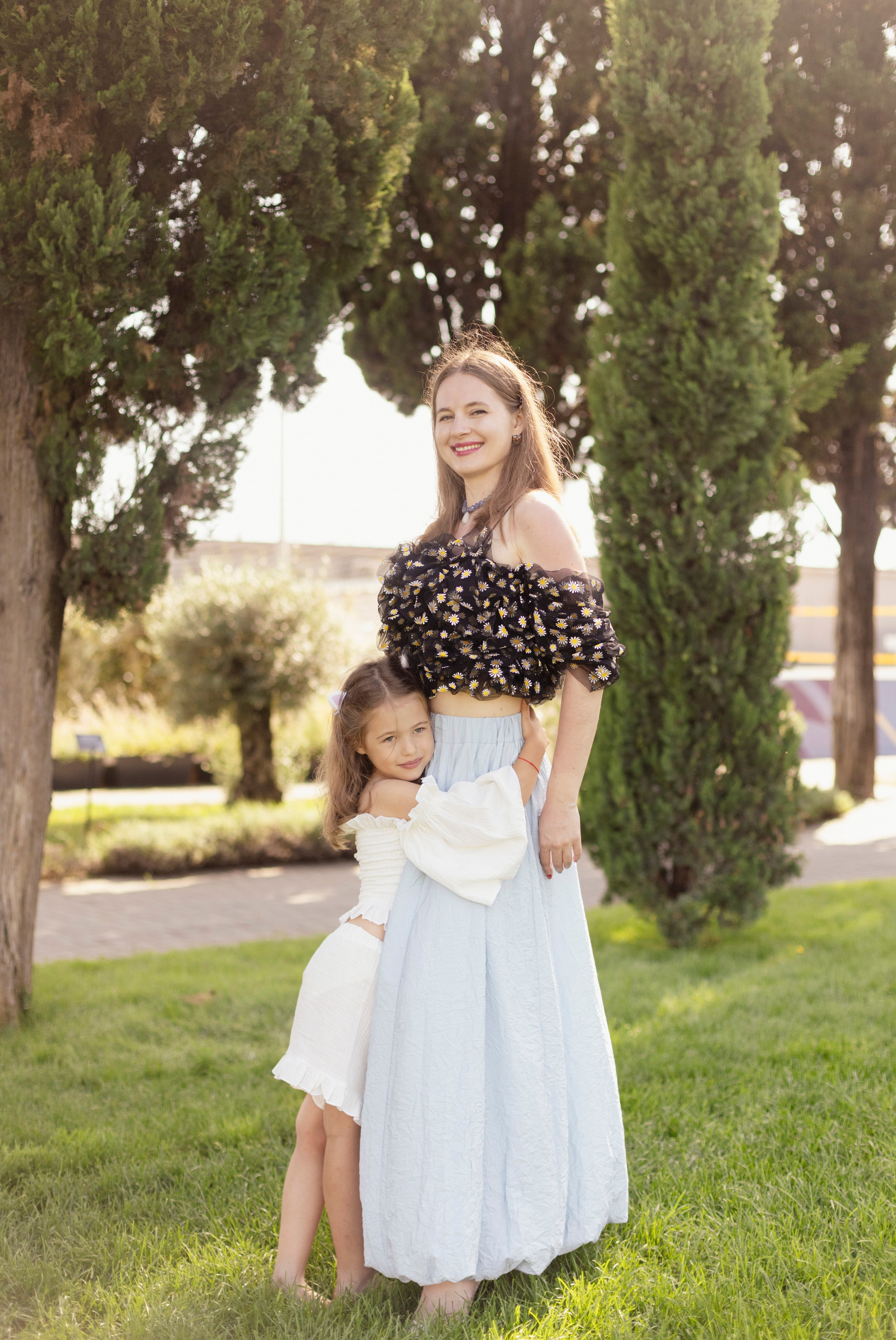 Радостные моменты в тени кипарисов. Reportage and staged photographer Natalia Sannikova