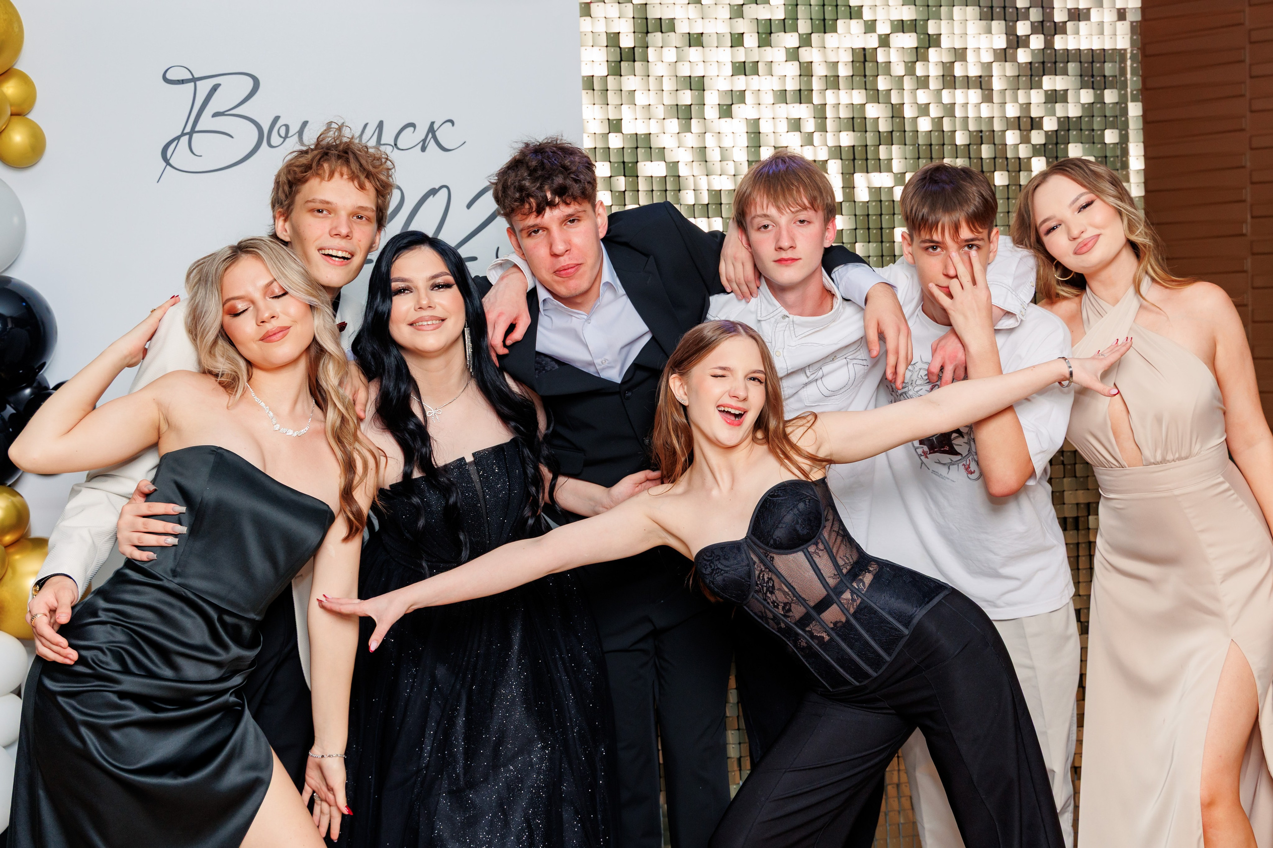 Выпускной в школе. Школьный фотограф Саратов Золотарь Ольга