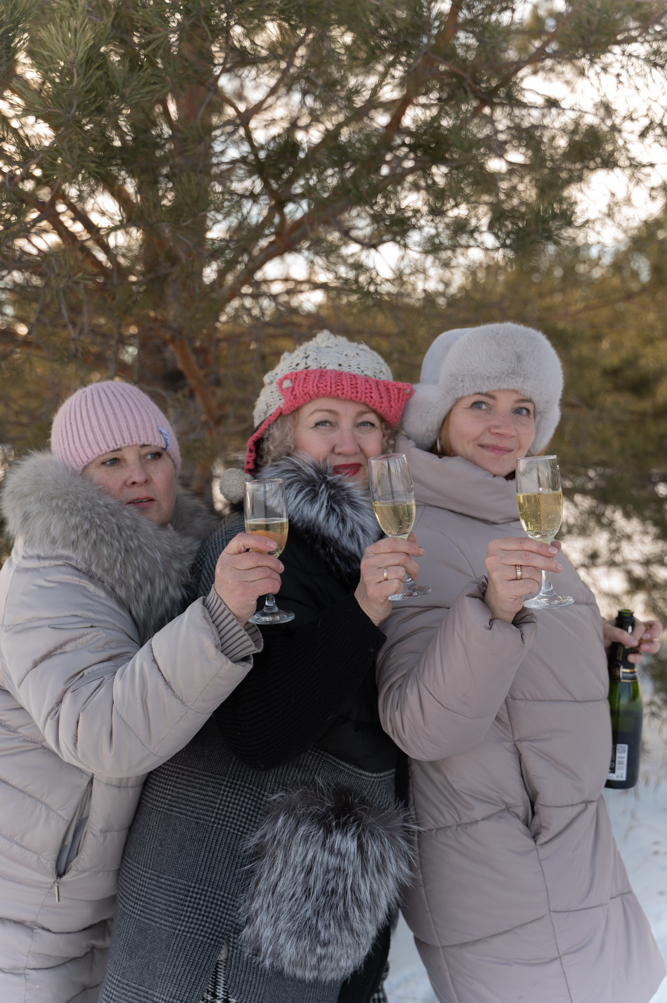 Подружки. ФОТОГРАФ/РУДНЫЙ/КОСТАНАЙ