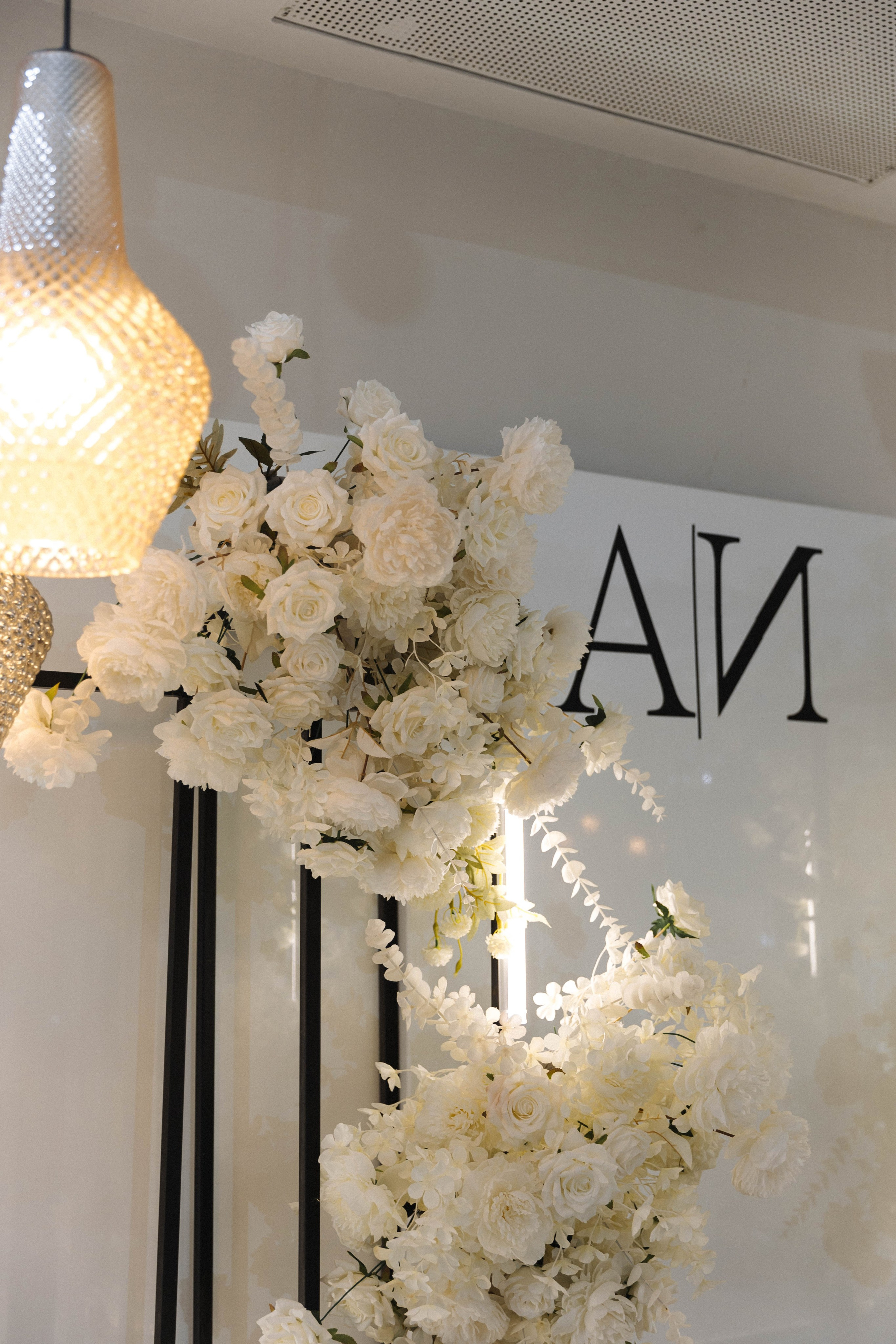 Самое сильное чувство. Э Т О М Ы