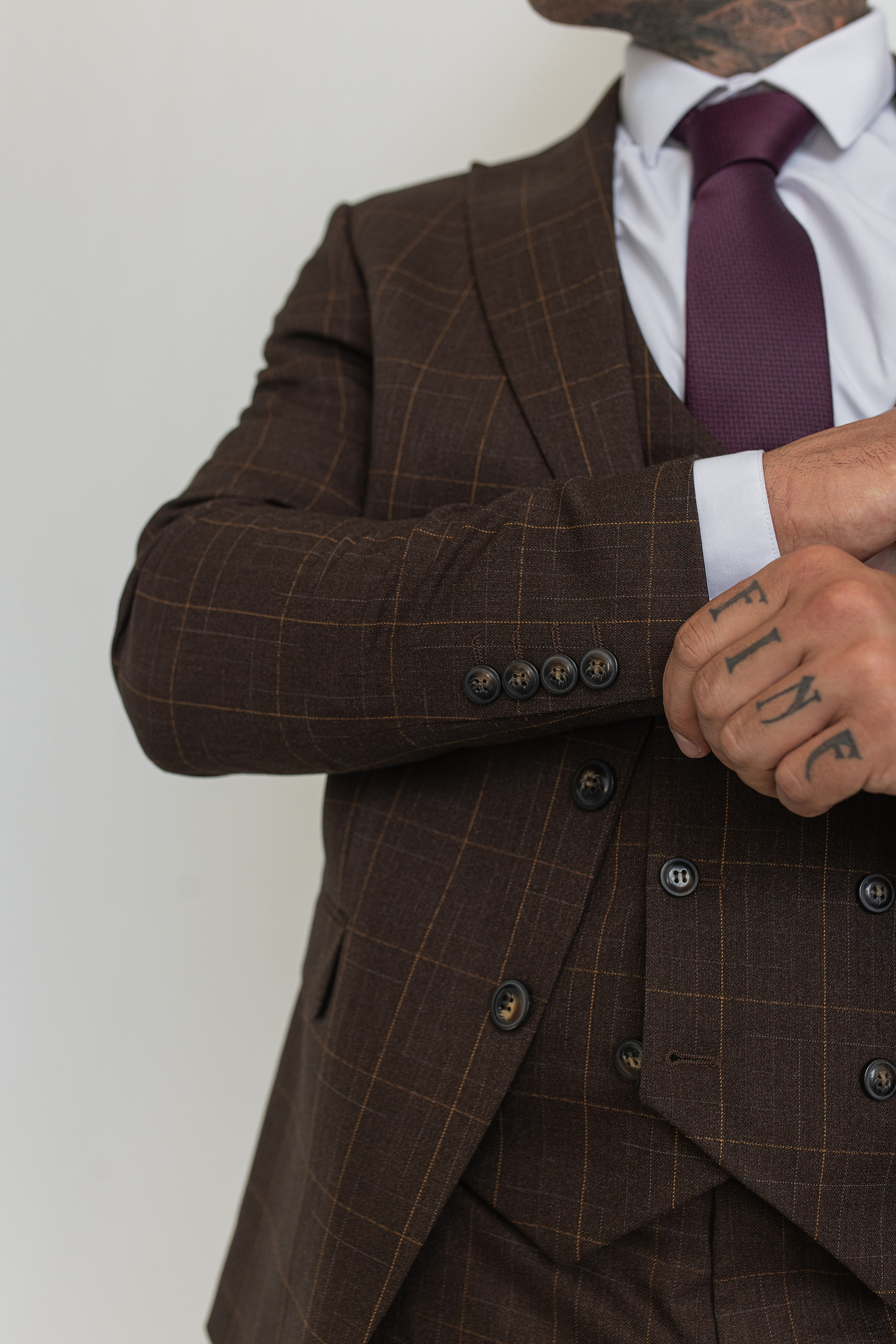 Контент-съёмка для бренда мужских костюмов «Дом Капитана». Свадебный фотограф Екатеринбург/Челябинск — Любовь Волохова