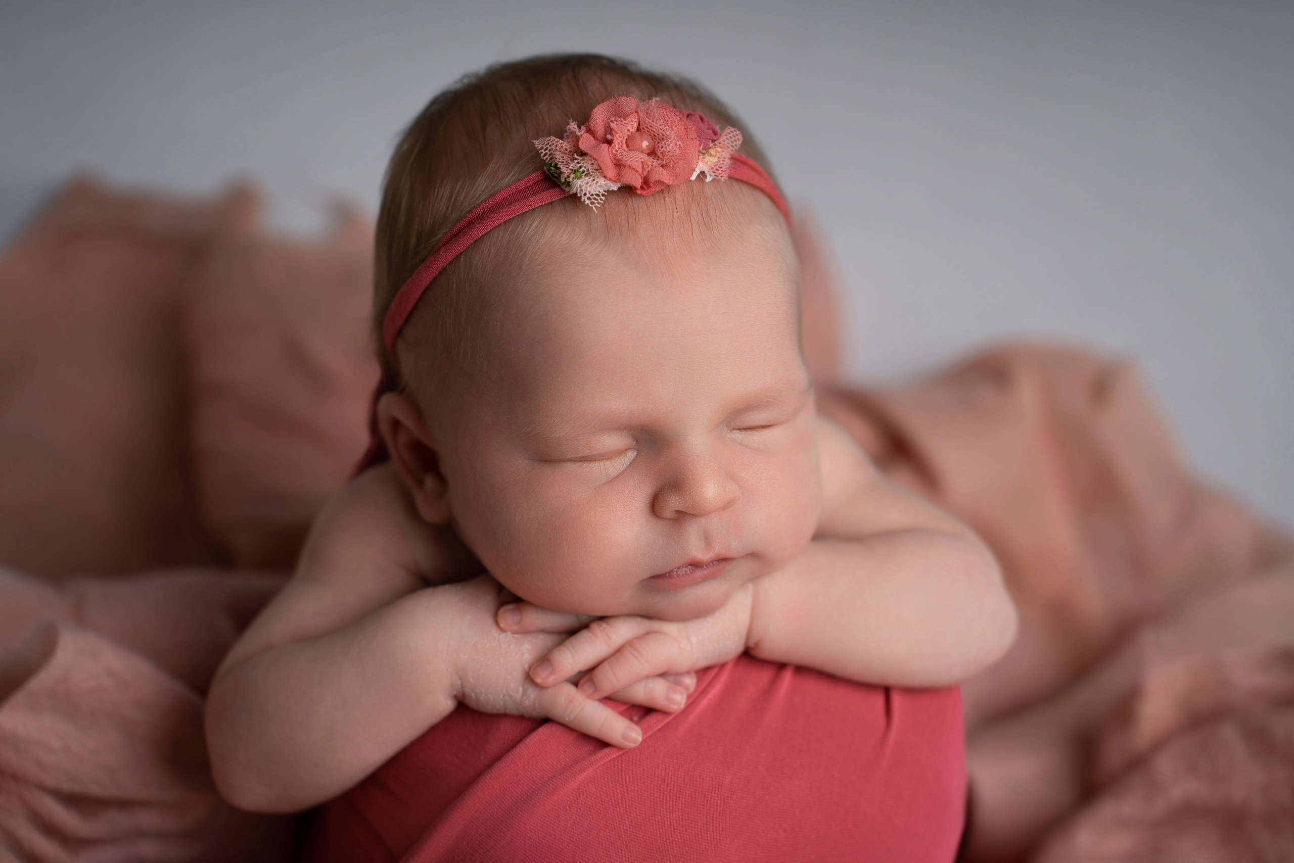 Ньюборн. Фотограф новорожденных Оренбург и свадебный фотограф Оренбург