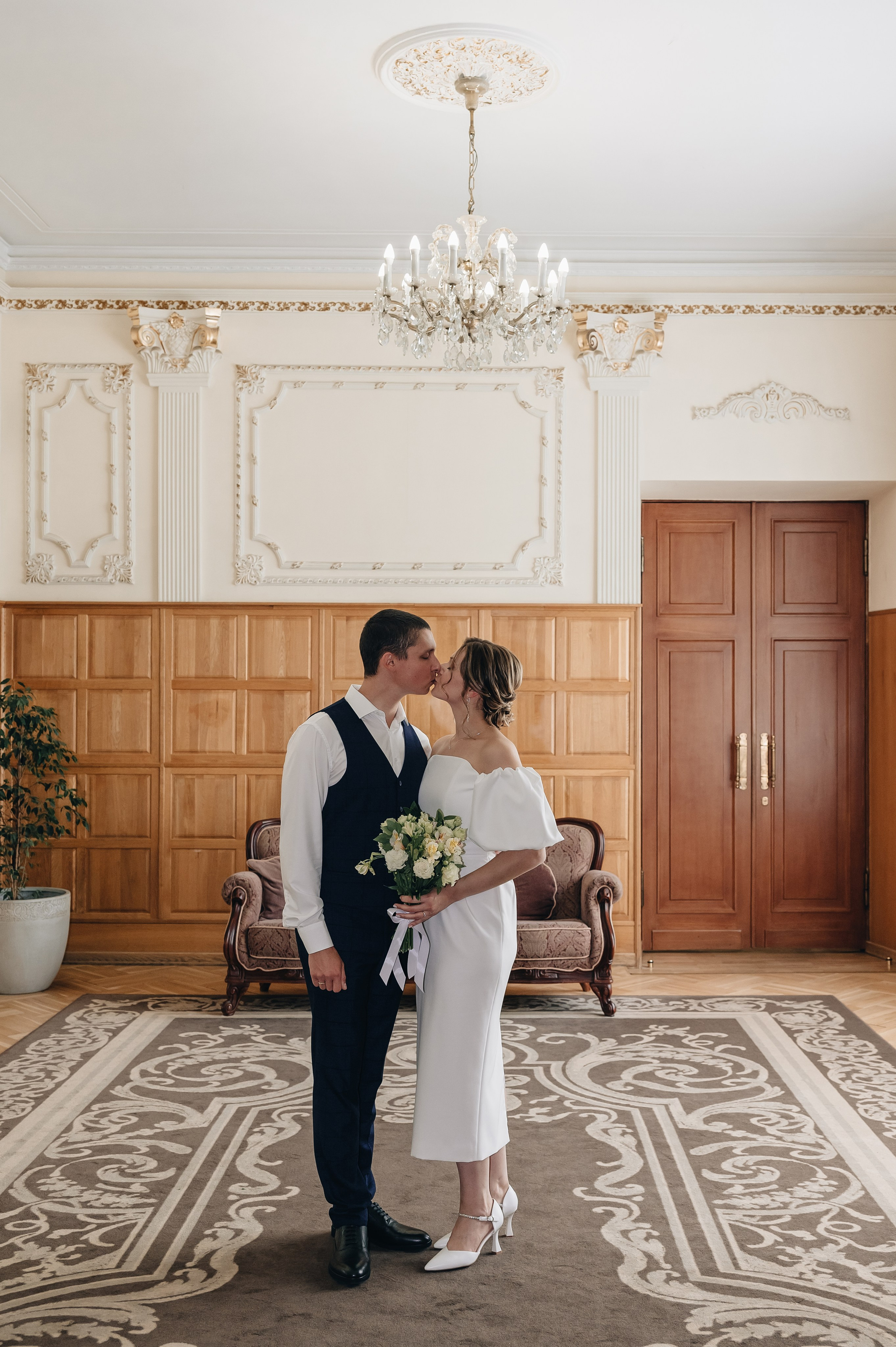 Свадебная фотосессия в Грибоедовском ЗАГСе. Портретный фотограф Москва Светлана Кашура