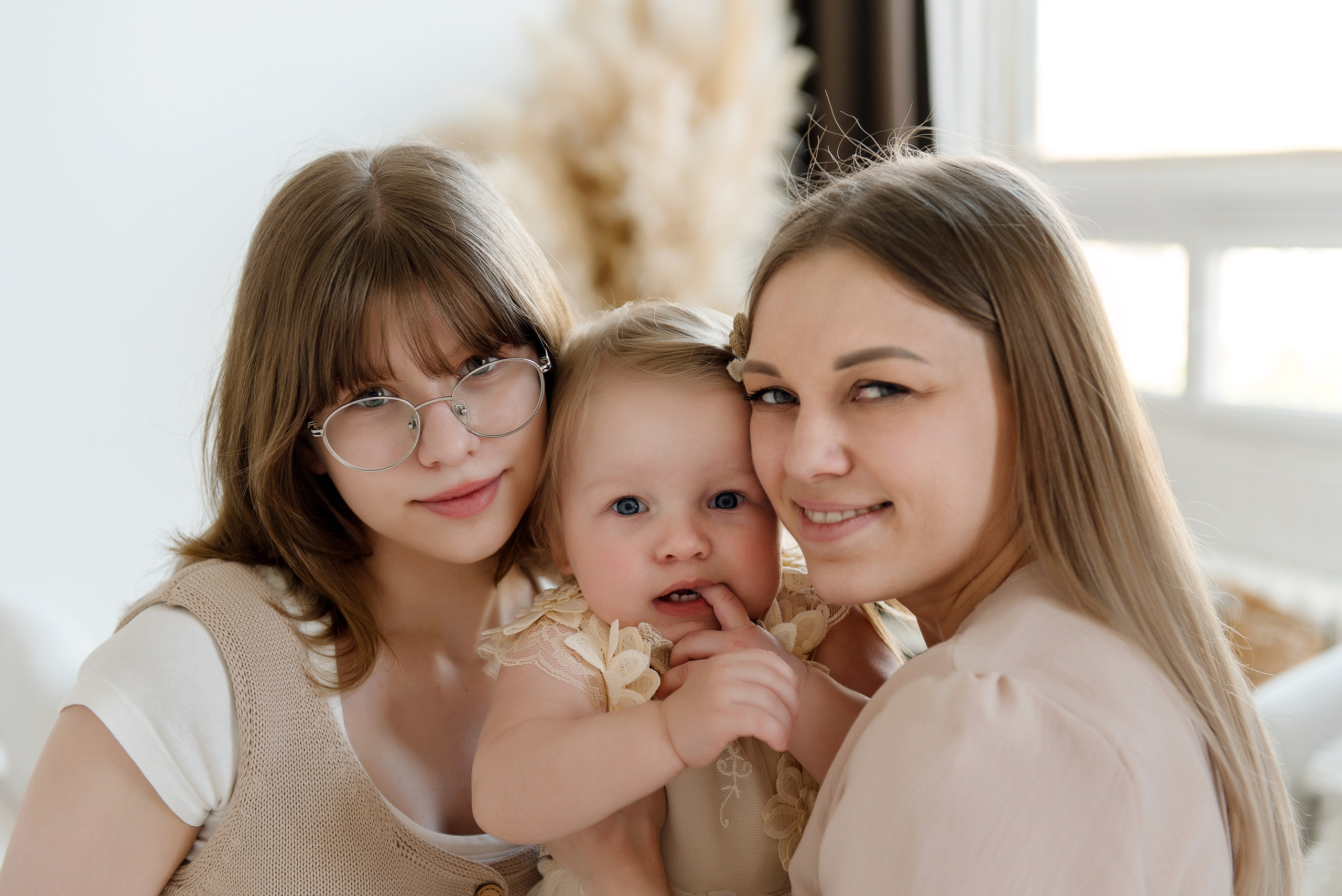 Семейная фотосессия 1 год в Москве. Детский фотограф в Долгопрудном и Москве