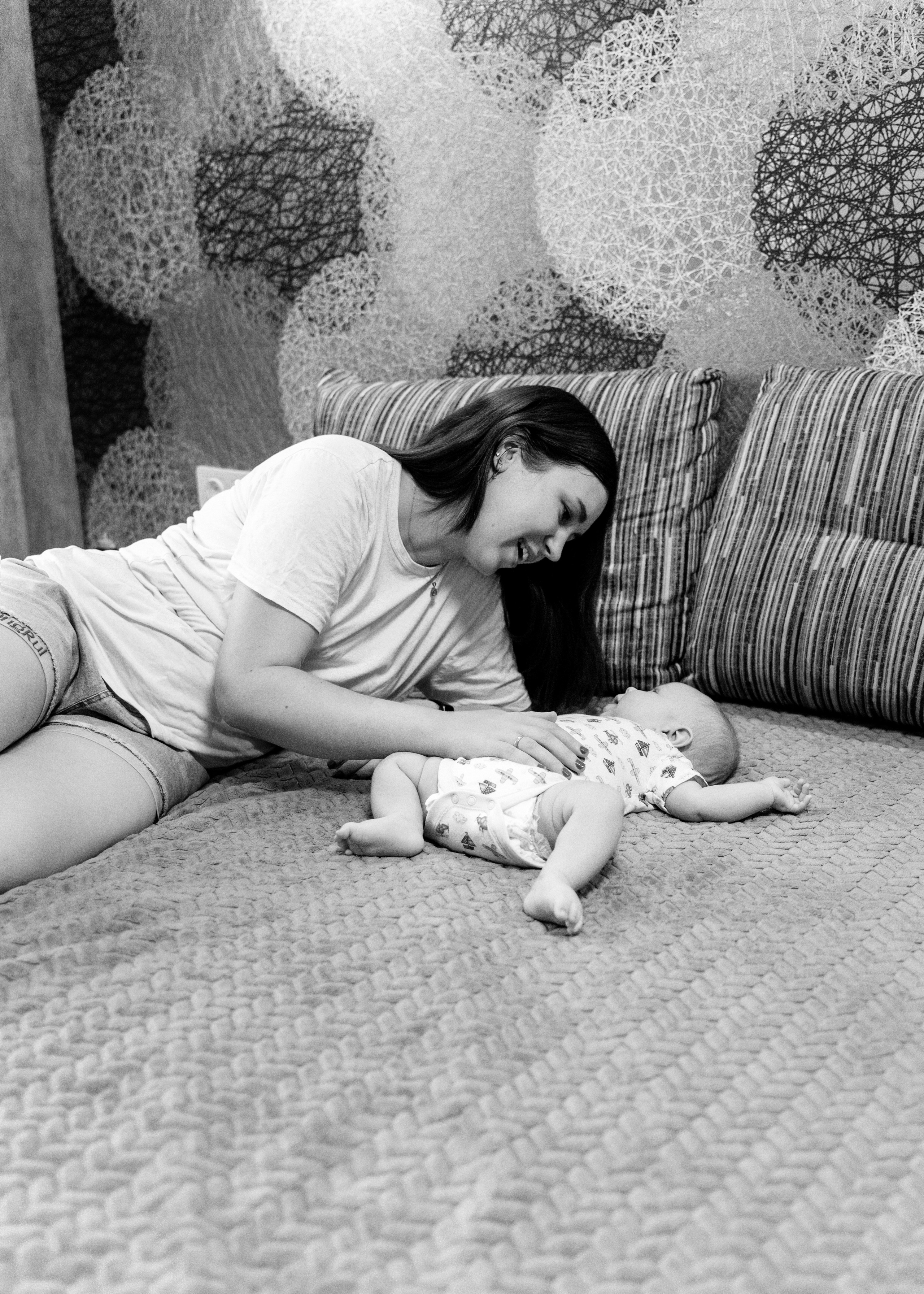 Оля и Ромка (домашняя фотосессия). Ваш семейный фотограф в Минске — Вика Трегубова