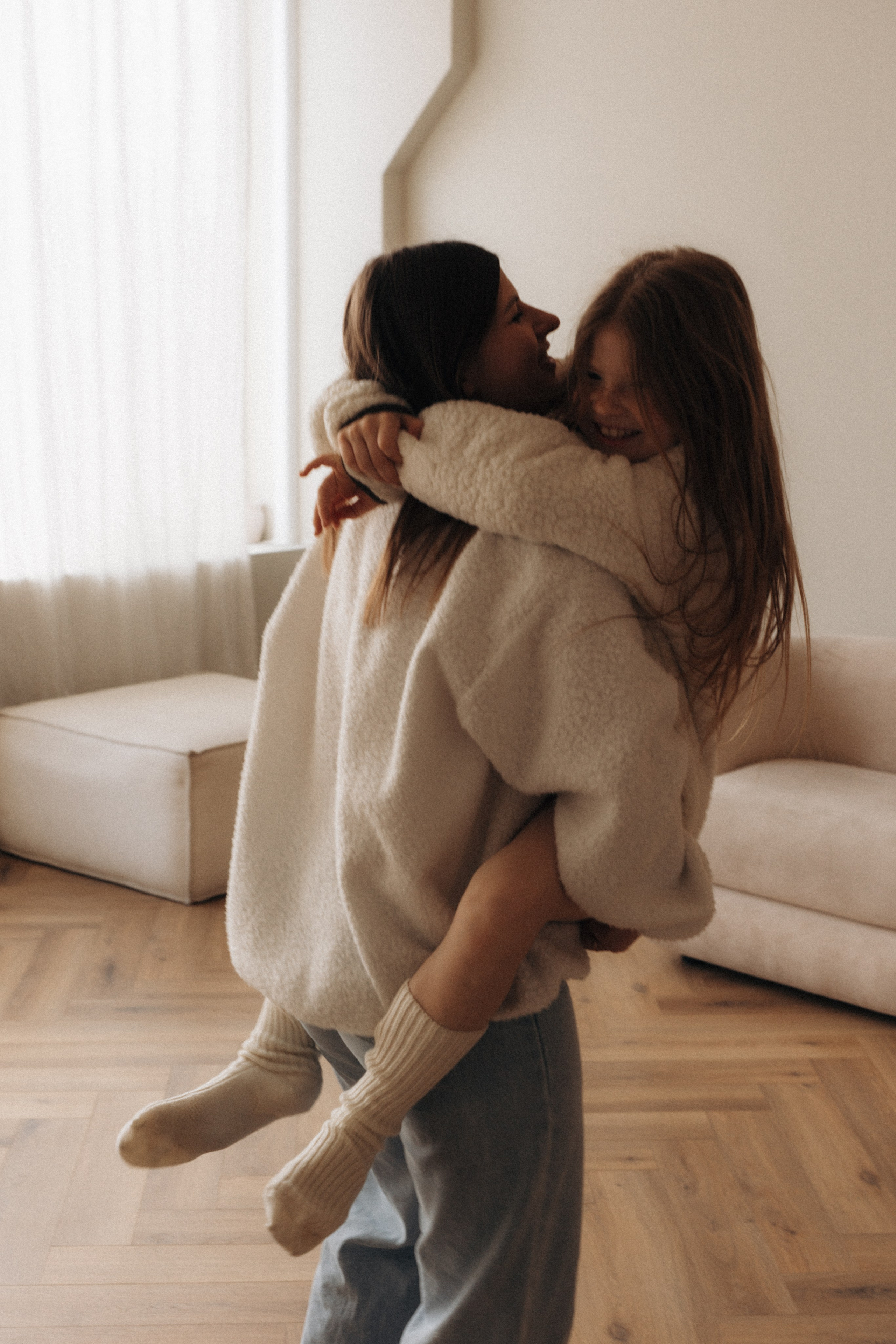 Улыбки, объятия и фотоискусство. Ваш семейный фотограф в Минске — Вика Трегубова