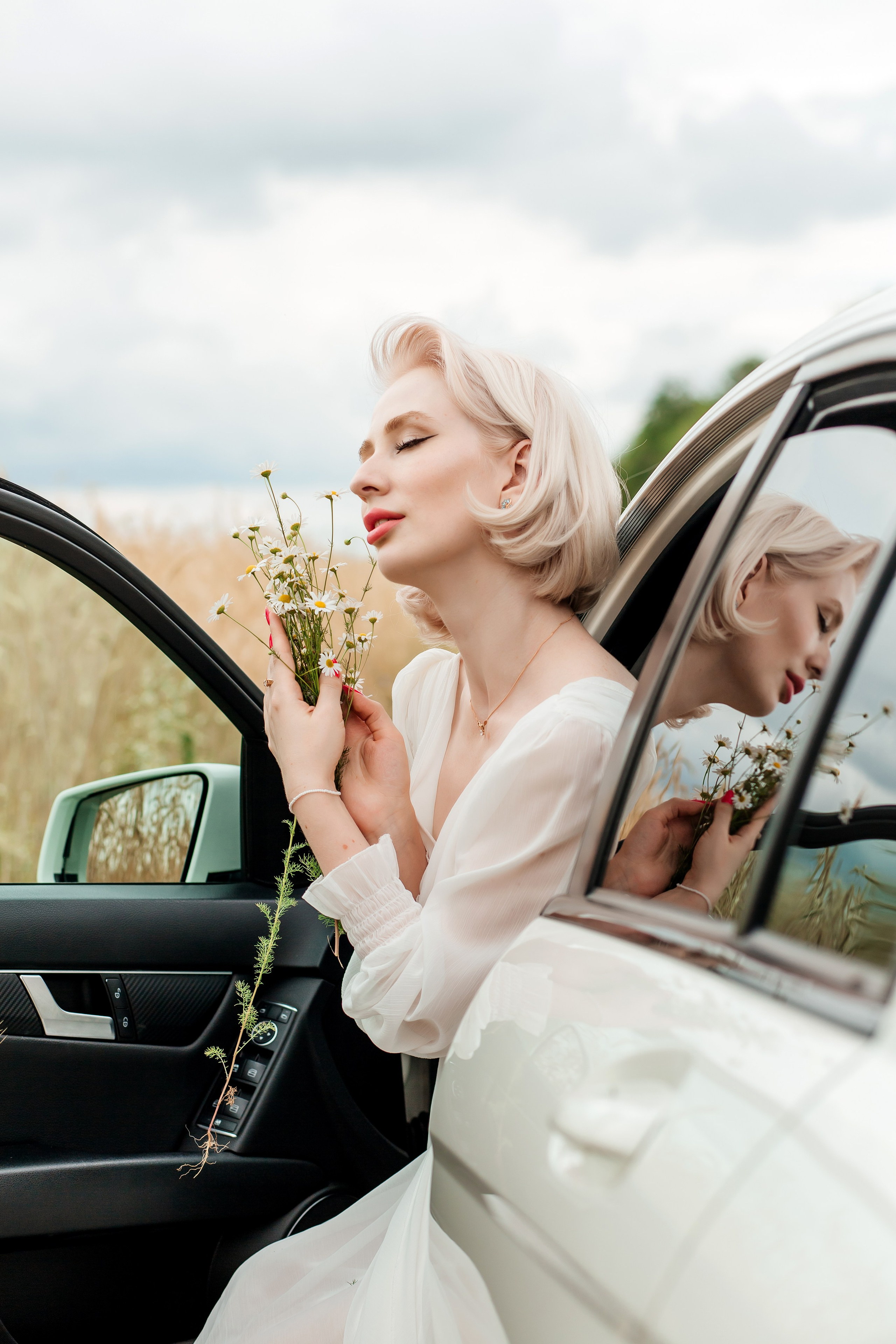 Александра фотосессия в поле. Женский фотограф в Оренбурге Ирина Заводчикова