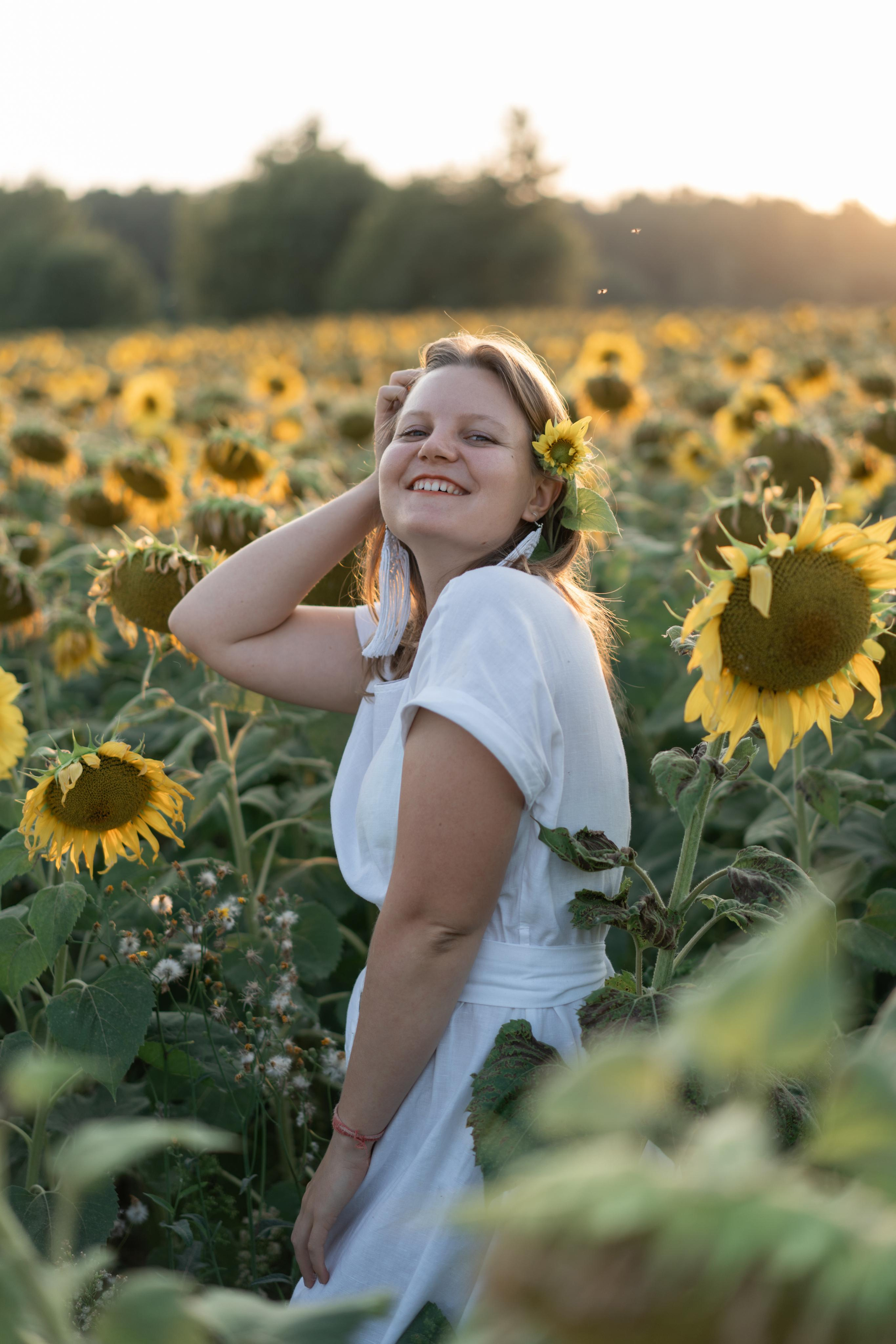 В Подсолнухах. Катюша. Фотограф Вера Зенина