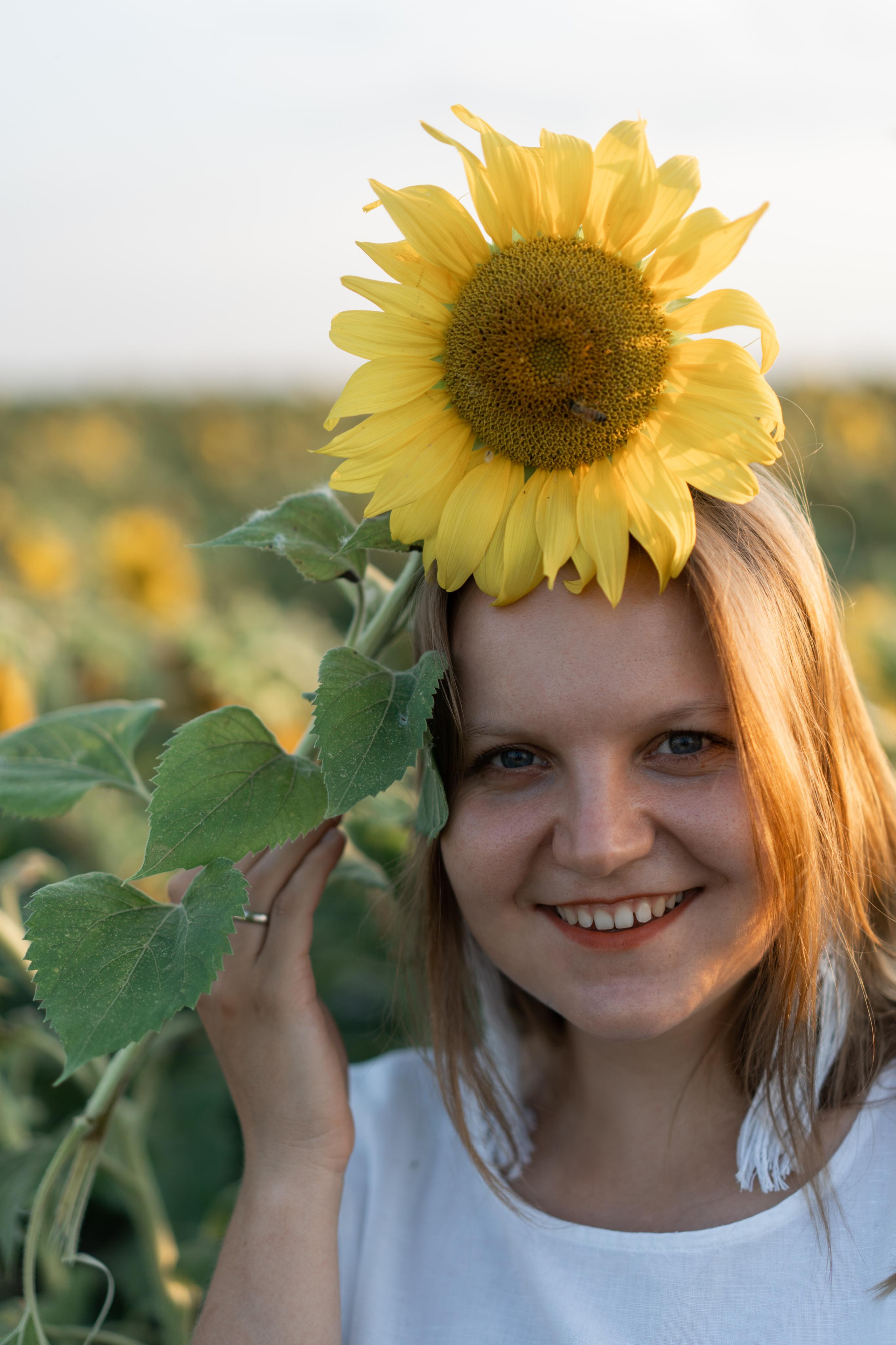 В Подсолнухах. Катюша. Фотограф Вера Зенина
