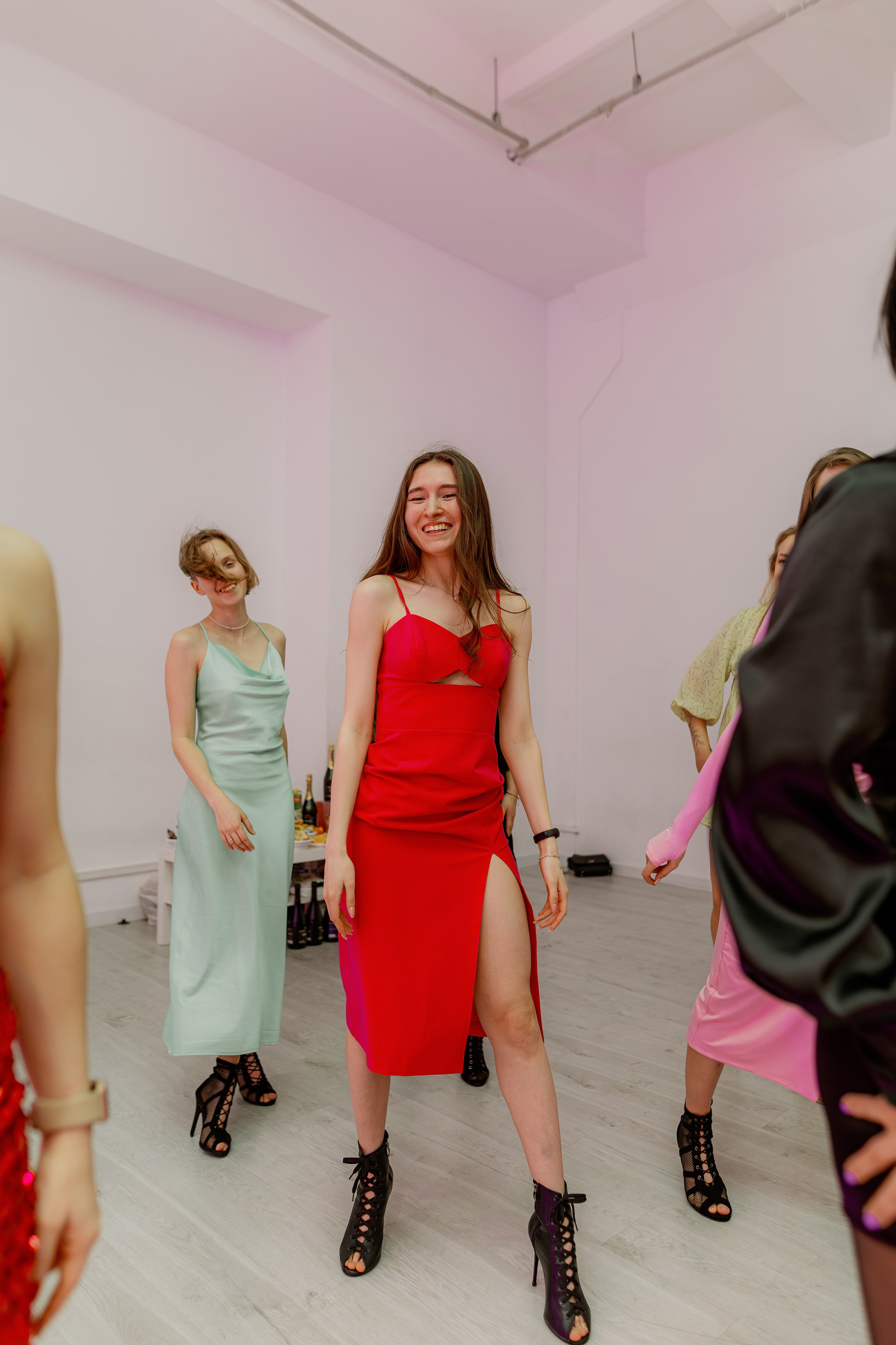 «Коктейльная вечеринка». Свадебный и репортажный фотограф Киров | Вадим Карпук