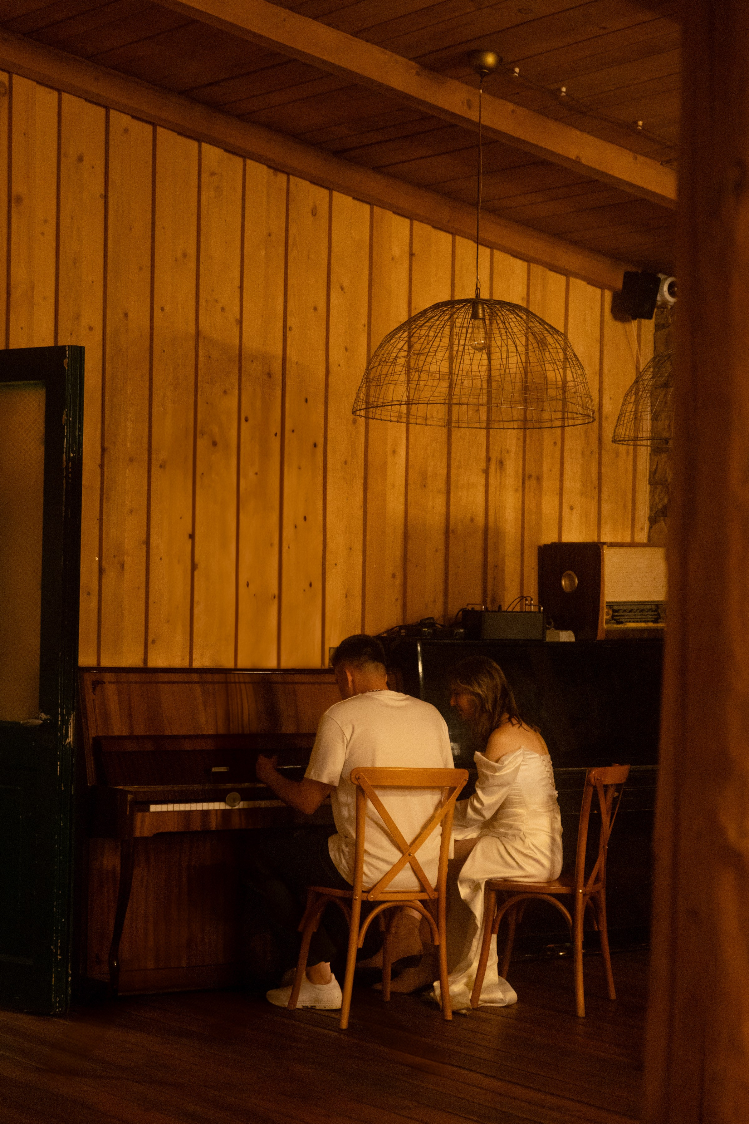 Алиса и Слава, роспись в Москве и вечеринка на природе, подальше от города. Фотограф в Москве Екатерина Черненко