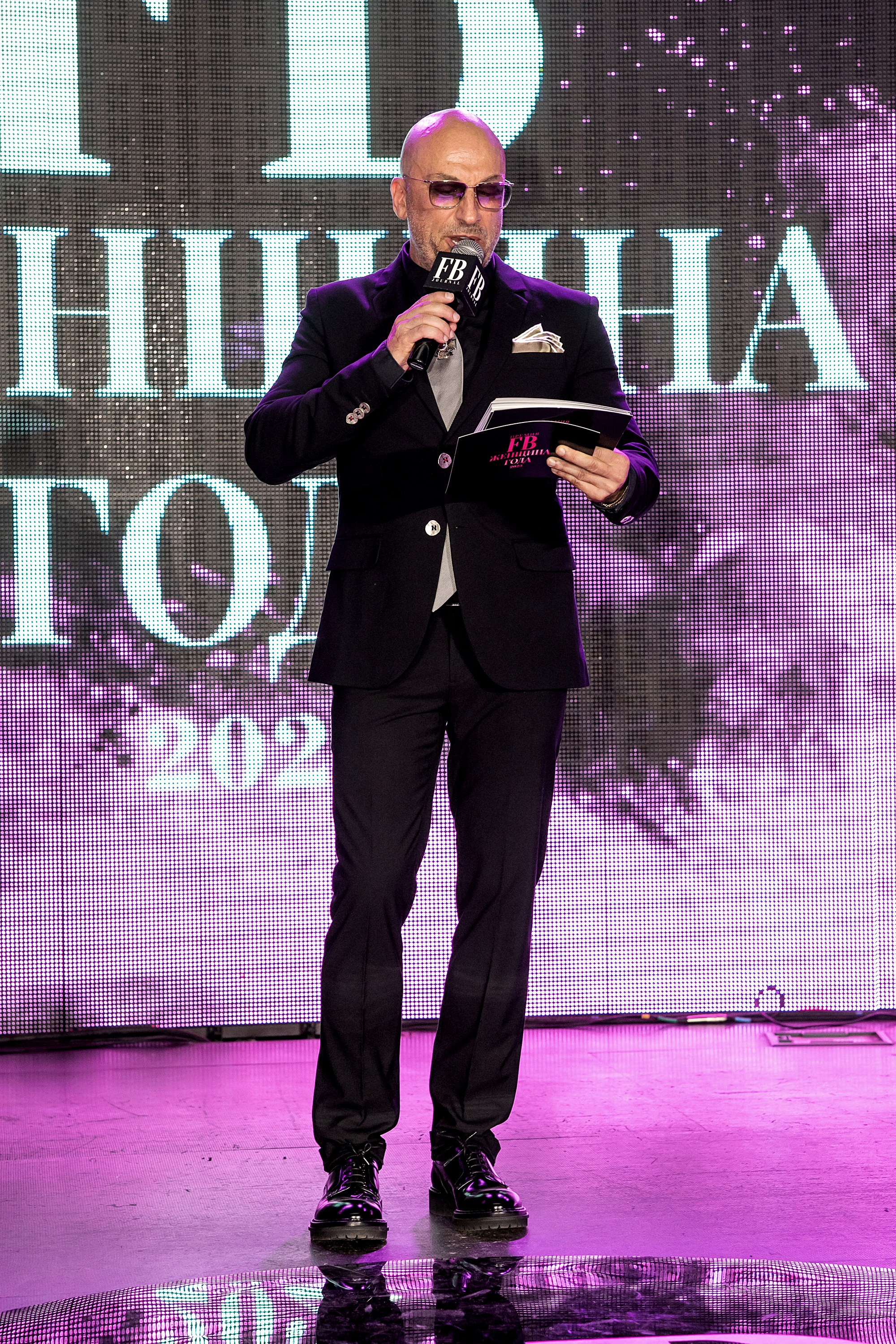 FB. Art photographer Nino