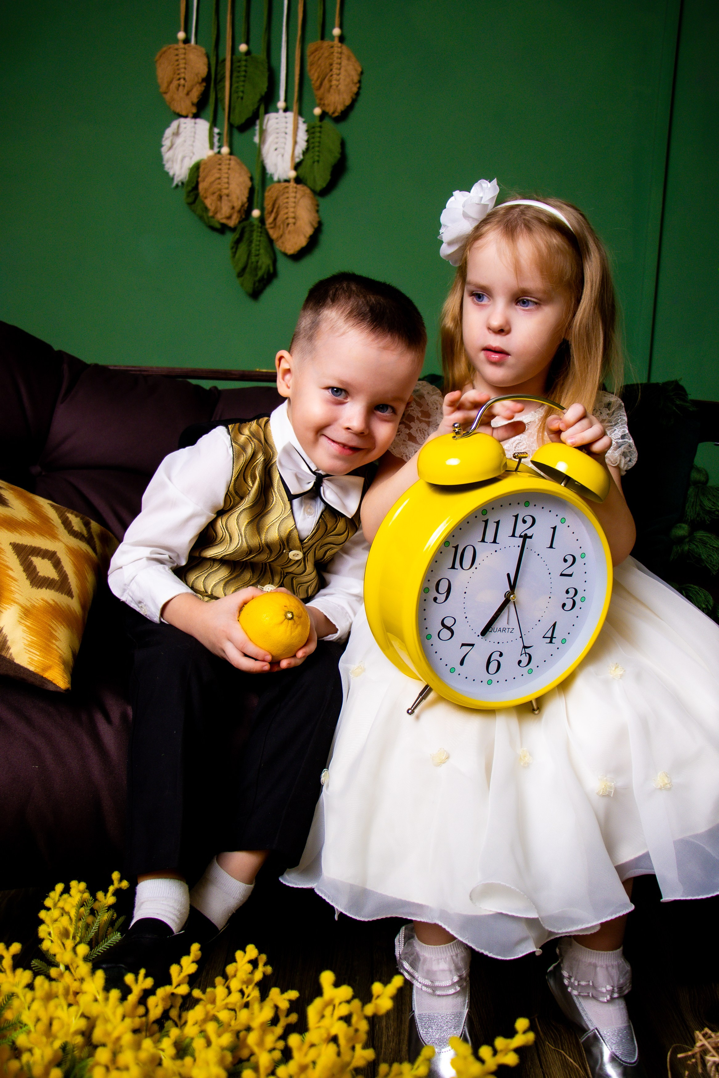 Семейная съемка с мимозой. Фотограф Татьяна Матрос