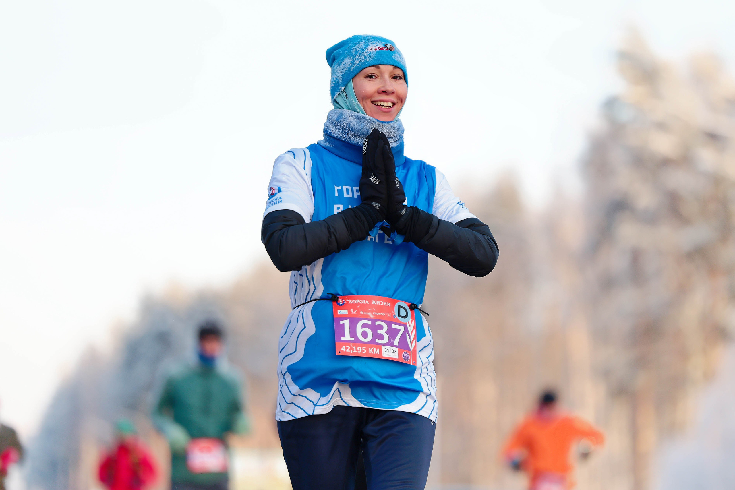 Зимний марафон «Дорога жизни» 2026. Спортивный фотограф в Санкт-Петербурге Илья Vacool