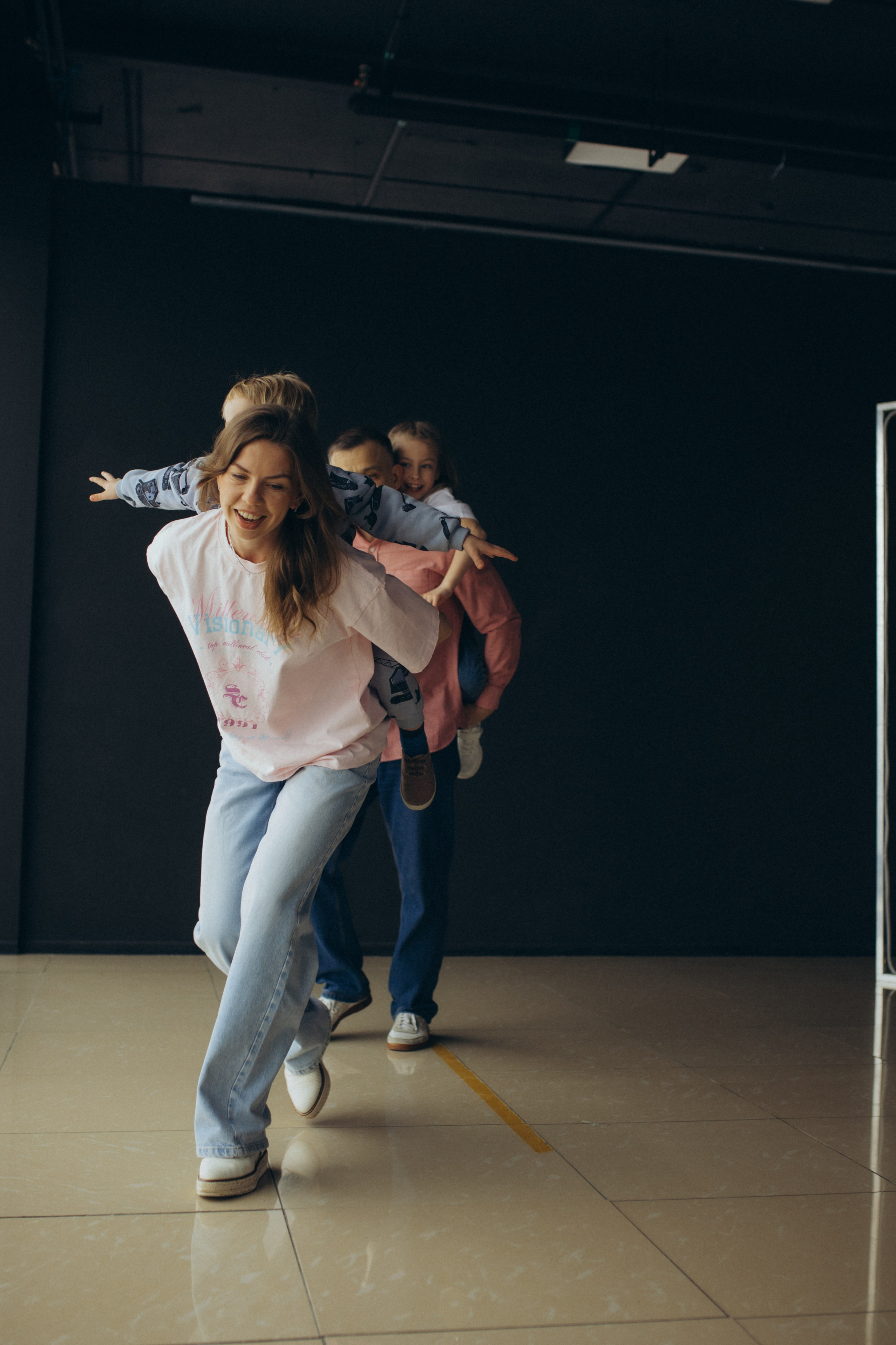 Семейная в студии. Семейный фотограф Lifestyle Ноябрьск/Губкинский/Тобольск